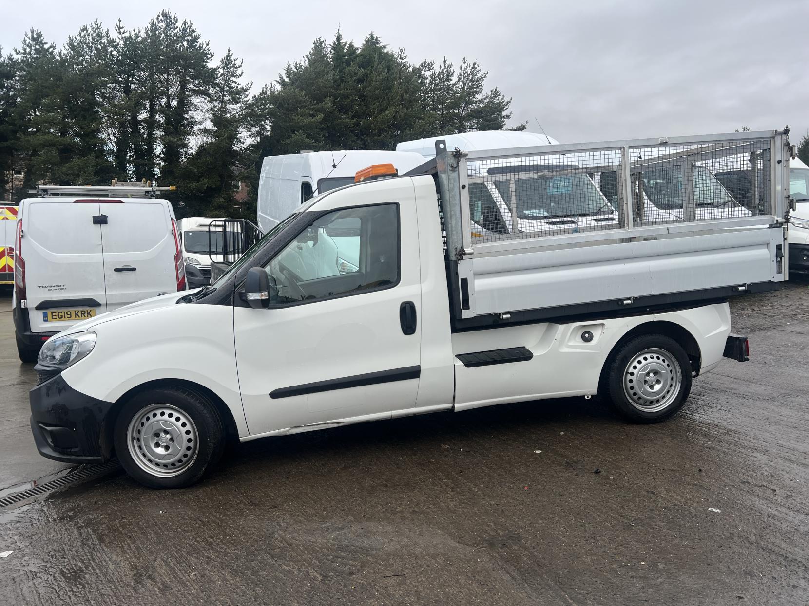 Fiat Doblo 1.6 MultiJetII Work Up 2dr Diesel Manual L2 Euro 6 (105 bhp)