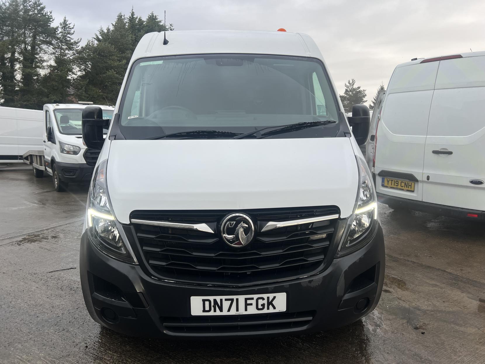 Vauxhall Movano 2.3 CDTi 3500 BiTurbo Edition Panel Van 5dr Diesel Manual FWD L3 H2 Euro 6 (135 ps)