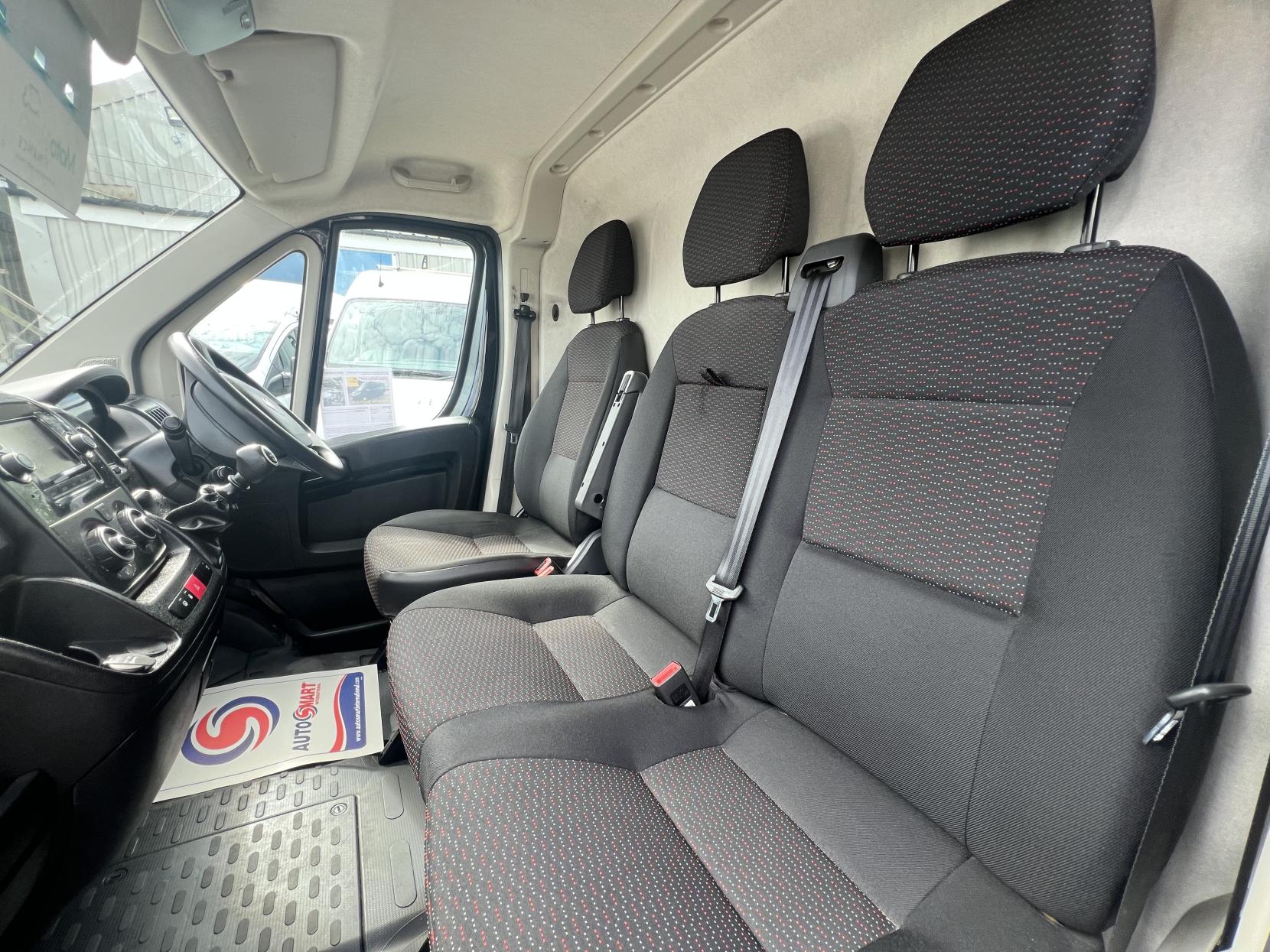 Citroen Relay 2.2 BlueHDi 35 Enterprise Panel Van 5dr Diesel Manual L3 High Roof Euro 6 (s/s) (140 ps)