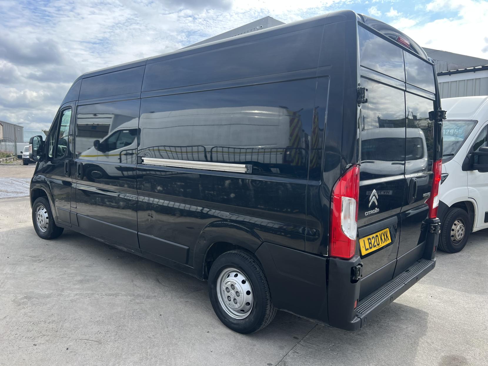 Citroen Relay 2.2 BlueHDi 35 Enterprise Panel Van 5dr Diesel Manual L3 High Roof Euro 6 (s/s) (140 ps)