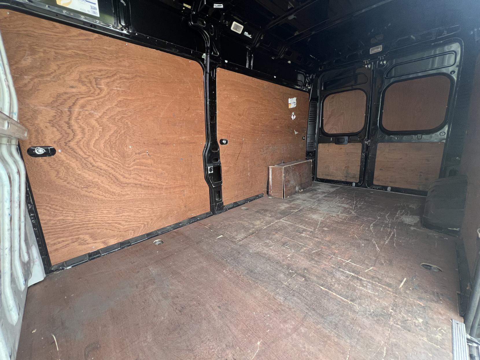 Citroen Relay 2.2 BlueHDi 35 Enterprise Panel Van 5dr Diesel Manual L3 High Roof Euro 6 (s/s) (140 ps)