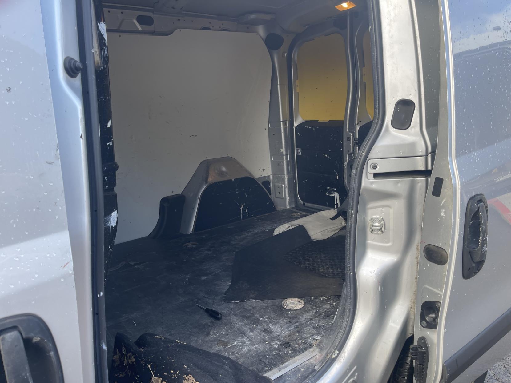 Vauxhall Combo 1.3 CDTi 2000 16v Panel Van 3dr Diesel Manual FWD L1 H1 (133 g/km, 89 bhp)