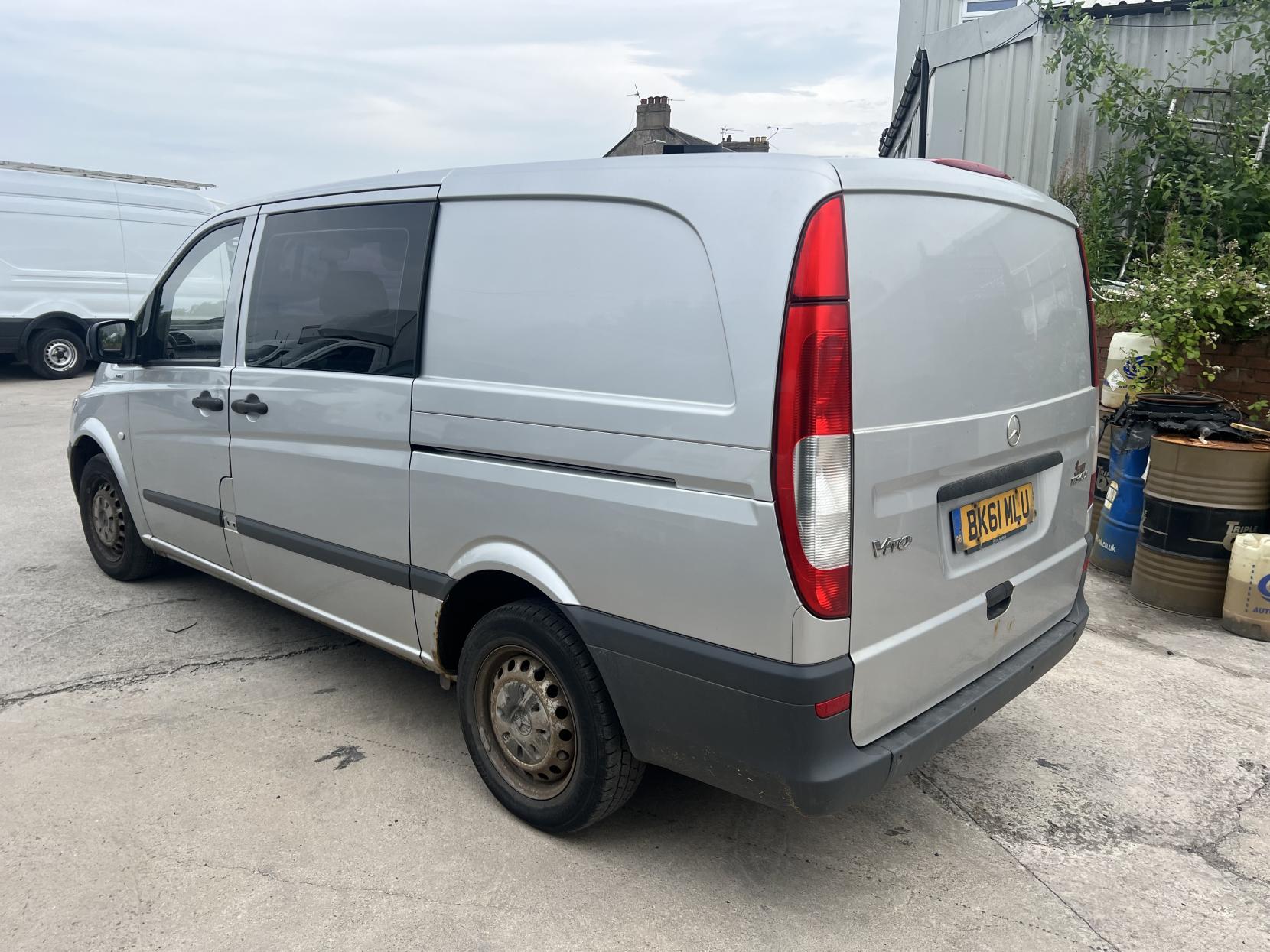 Mercedes-Benz Vito 2.1 113 CDi Dualiner Minibus 5dr Diesel Manual L1 (182 g/km, 136 bhp)