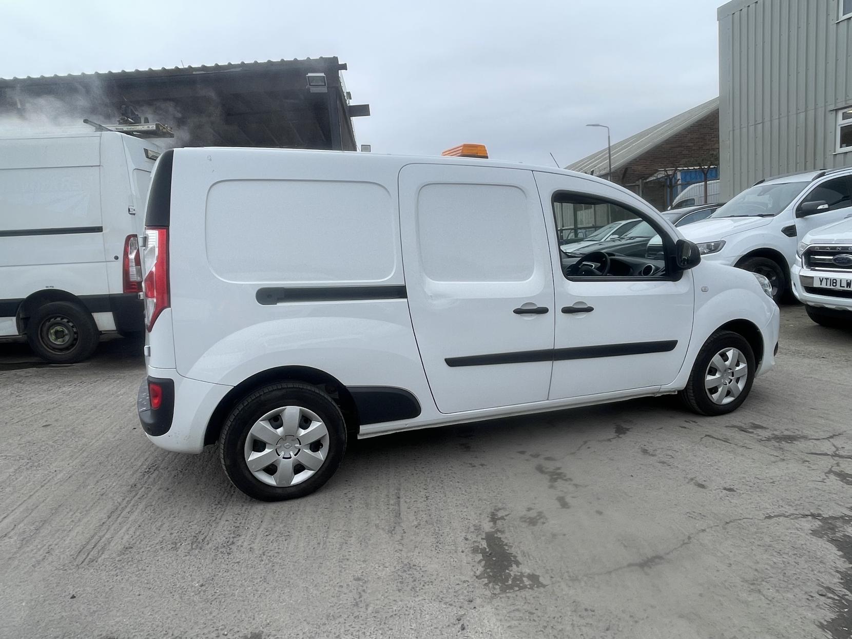Renault Kangoo Maxi 1.5 dCi ENERGY LL21 Business+ Panel Van 6dr Diesel Manual L3 H1 Euro 6 (s/s) (95 ps)