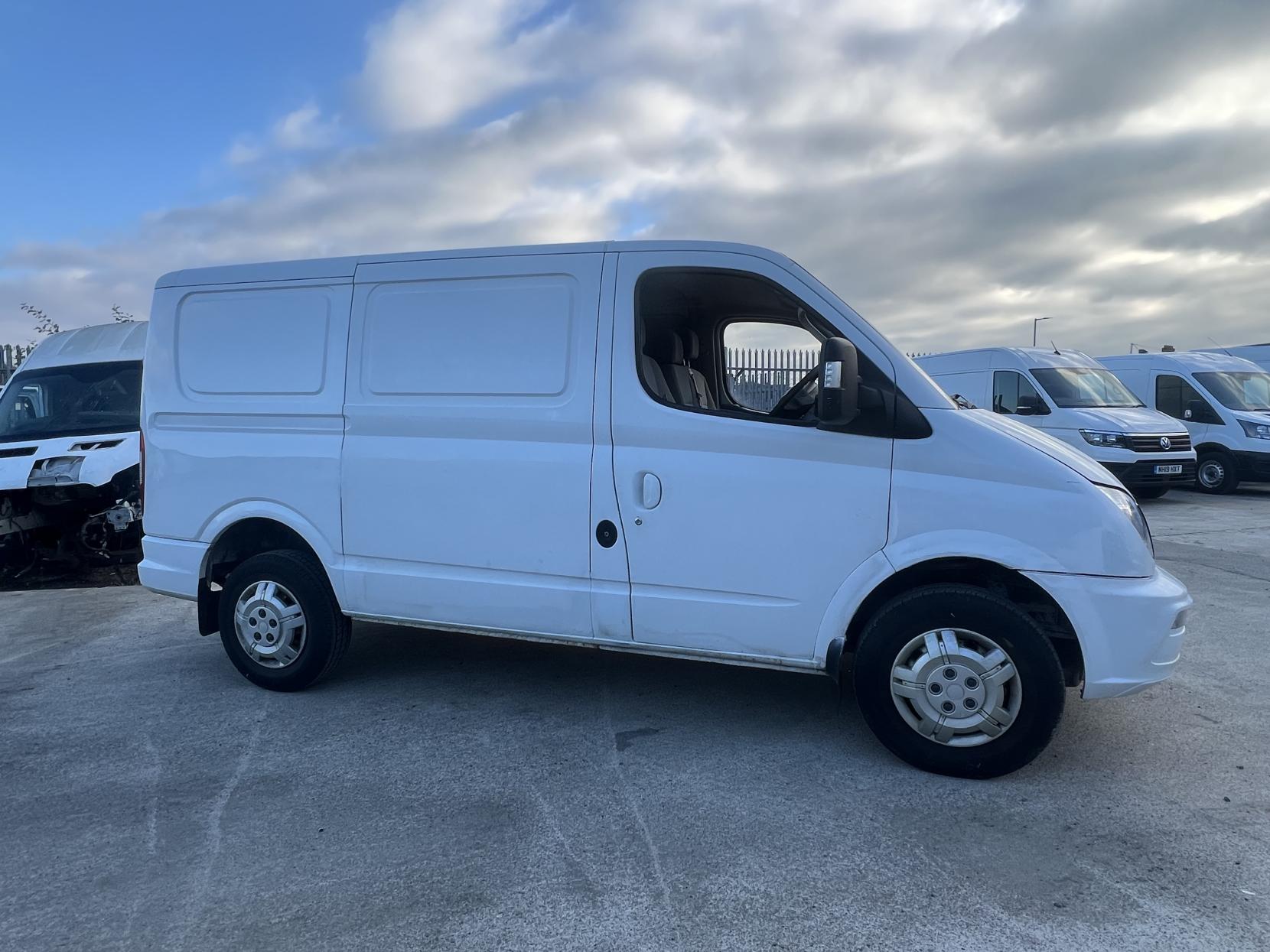 LDV V80 2.5 Eco-D Panel Van 5dr Diesel Manual SWB Euro 5 (136 ps)