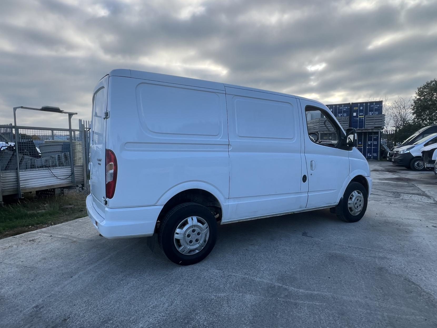 LDV V80 2.5 Eco-D Panel Van 5dr Diesel Manual SWB Euro 5 (136 ps)