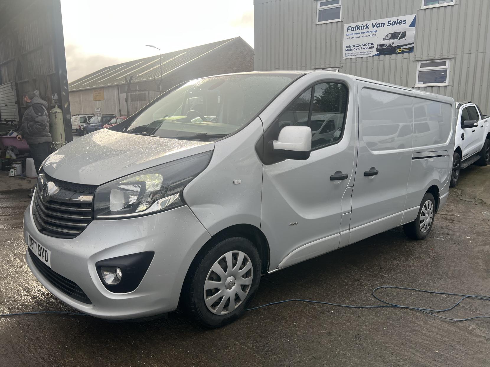 Vauxhall Vivaro 1.6 CDTi 2900 BiTurbo Sportive Panel Van 5dr Diesel Manual L2 H1 Euro 6 (s/s) (125 ps)
