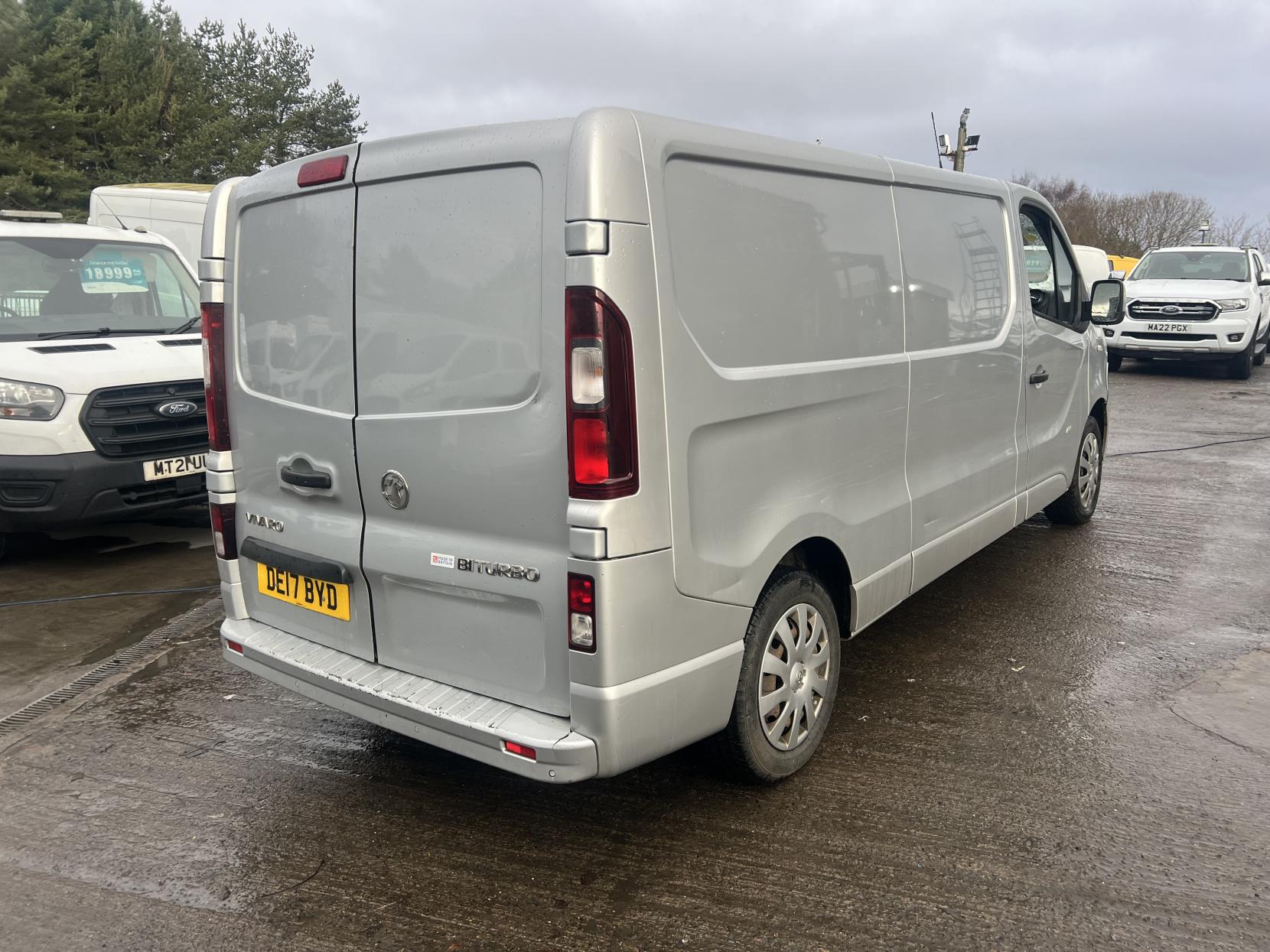Vauxhall Vivaro 1.6 CDTi 2900 BiTurbo Sportive Panel Van 5dr Diesel Manual L2 H1 Euro 6 (s/s) (125 ps)