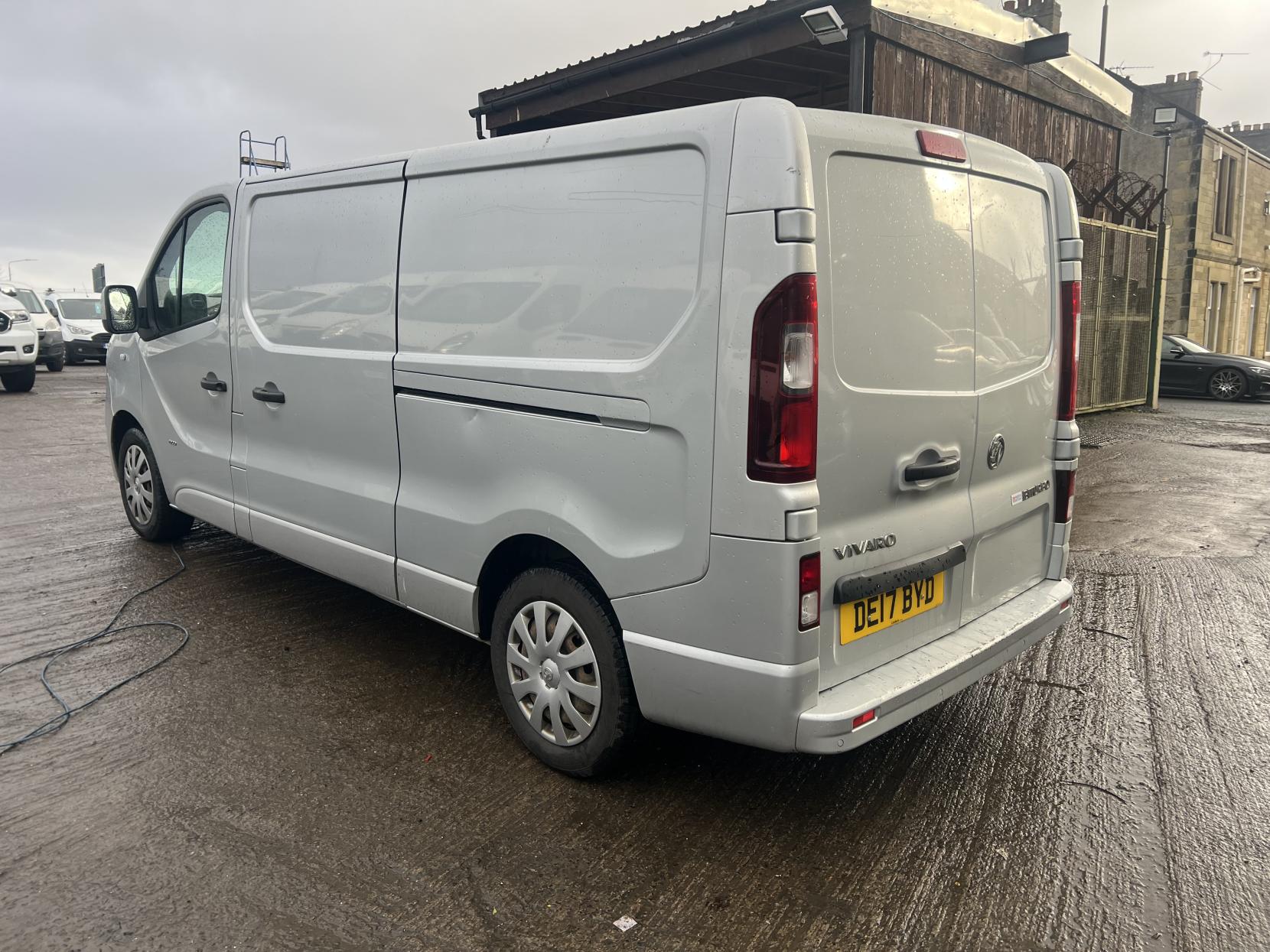 Vauxhall Vivaro 1.6 CDTi 2900 BiTurbo Sportive Panel Van 5dr Diesel Manual L2 H1 Euro 6 (s/s) (125 ps)