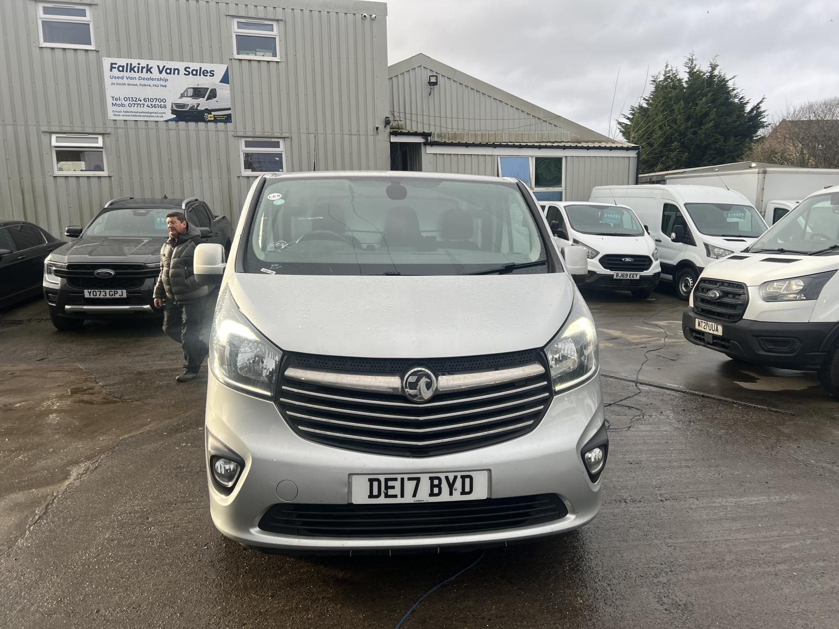 Vauxhall Vivaro 1.6 CDTi 2900 BiTurbo Sportive Panel Van 5dr Diesel Manual L2 H1 Euro 6 (s/s) (125 ps)