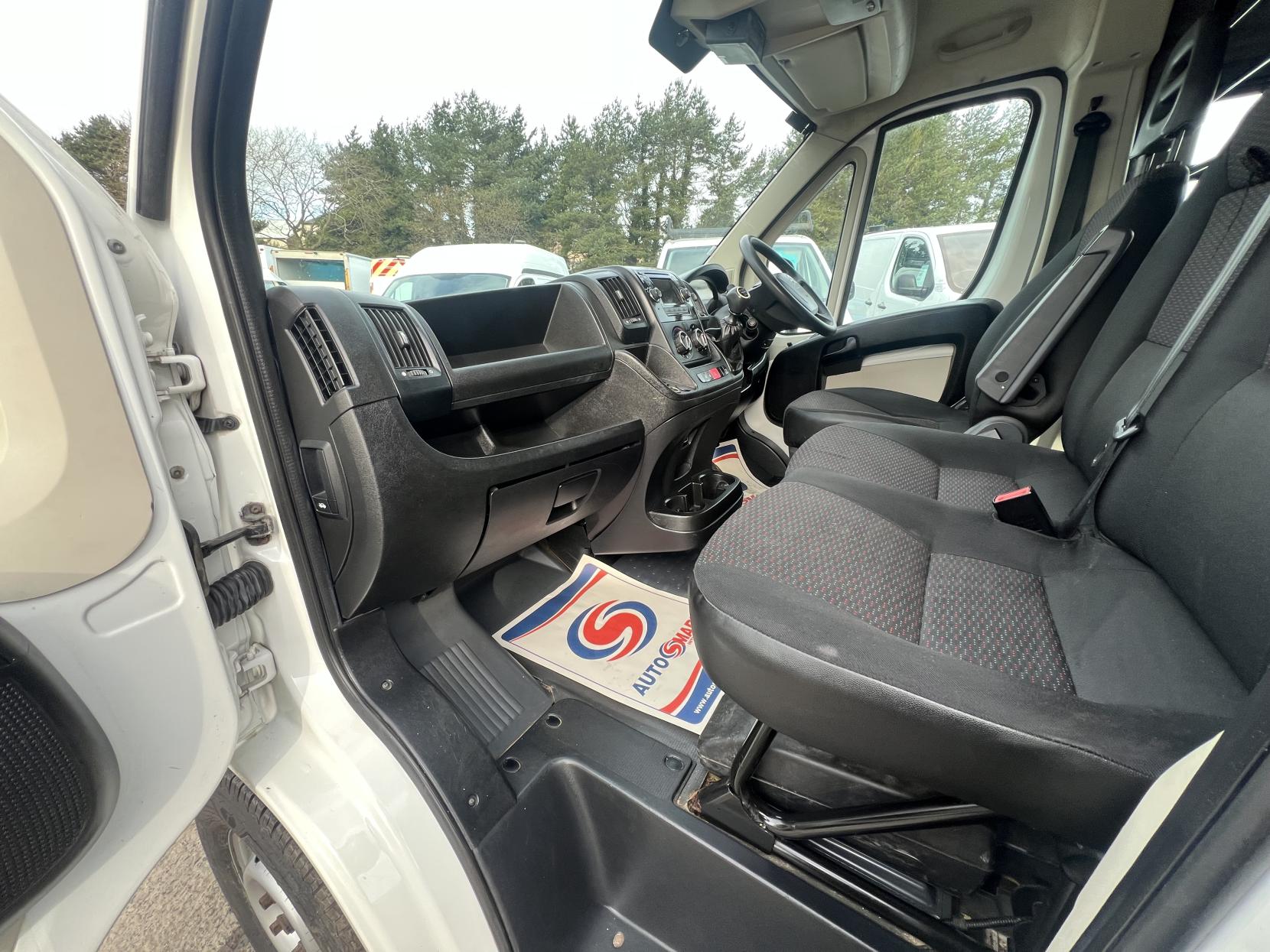 Citroen Relay 2.0 BlueHDi 35 Enterprise Panel Van 5dr Diesel Manual L3 High Roof Euro 6 (130 ps)