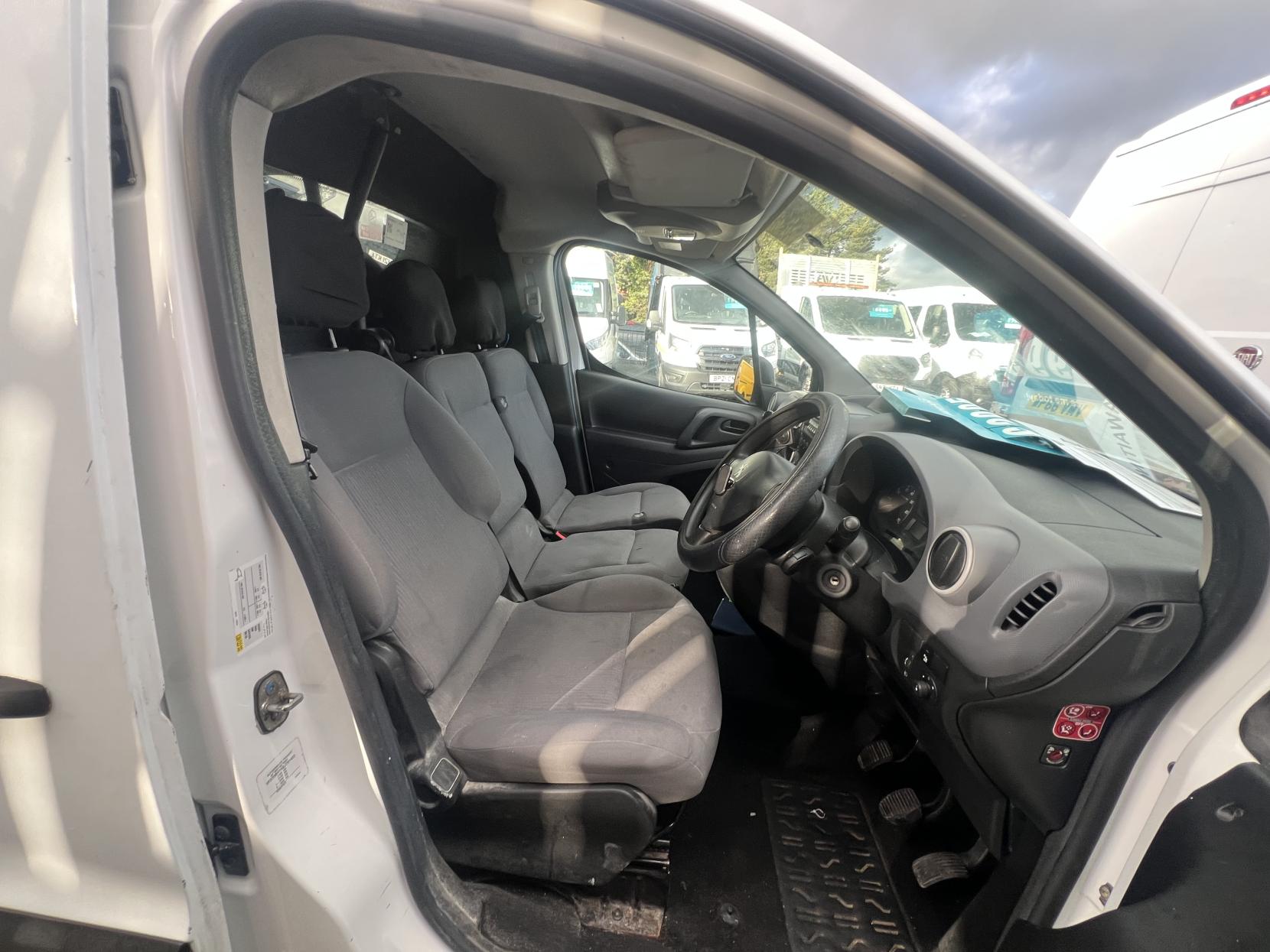 Peugeot Partner 1.6 BlueHDi 854 SE Panel Van 5dr Diesel Manual L1 (112 g/km, 100 bhp)