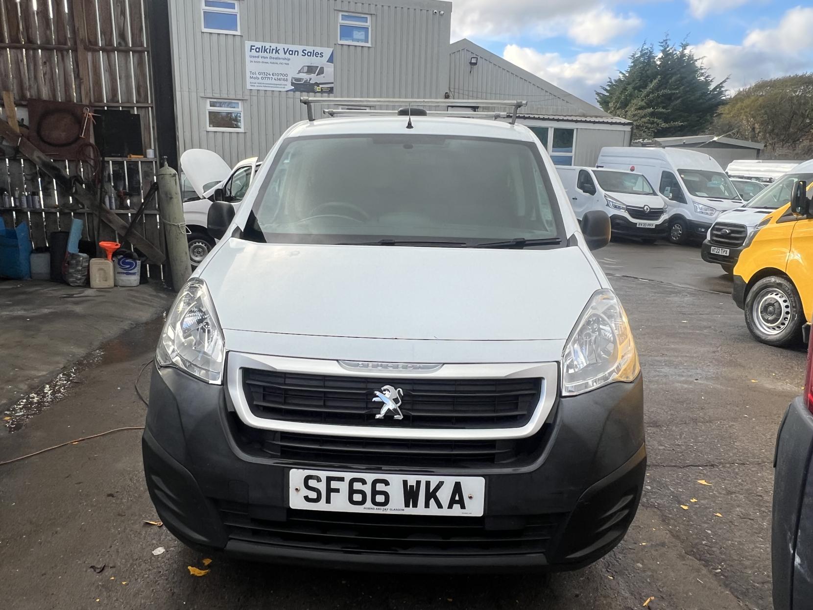 Peugeot Partner 1.6 BlueHDi 854 SE Panel Van 5dr Diesel Manual L1 (112 g/km, 100 bhp)