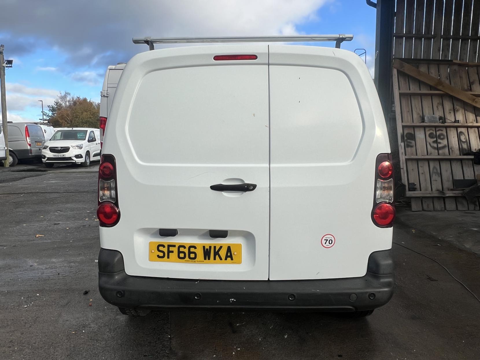 Peugeot Partner 1.6 BlueHDi 854 SE Panel Van 5dr Diesel Manual L1 (112 g/km, 100 bhp)