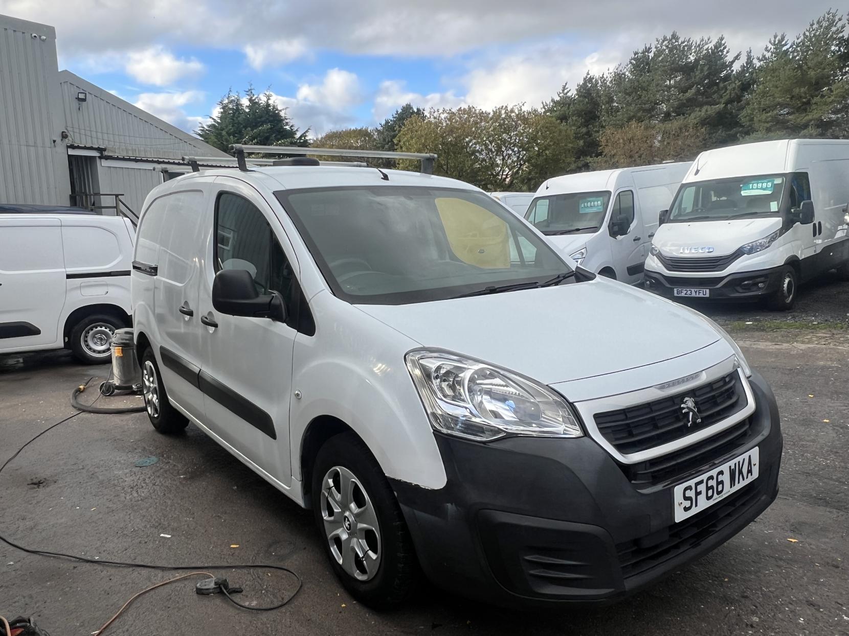 Peugeot Partner 1.6 BlueHDi 854 SE Panel Van 5dr Diesel Manual L1 (112 g/km, 100 bhp)