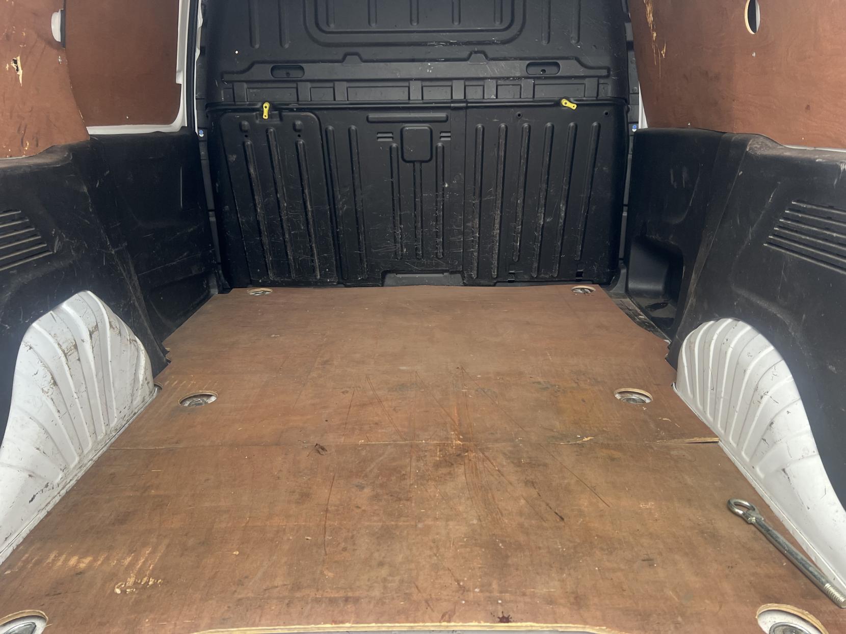 Vauxhall Combo 1.6 Turbo D 2000 Edition Panel Van 4dr Diesel Manual L1 H1 Euro 6 (75 ps)