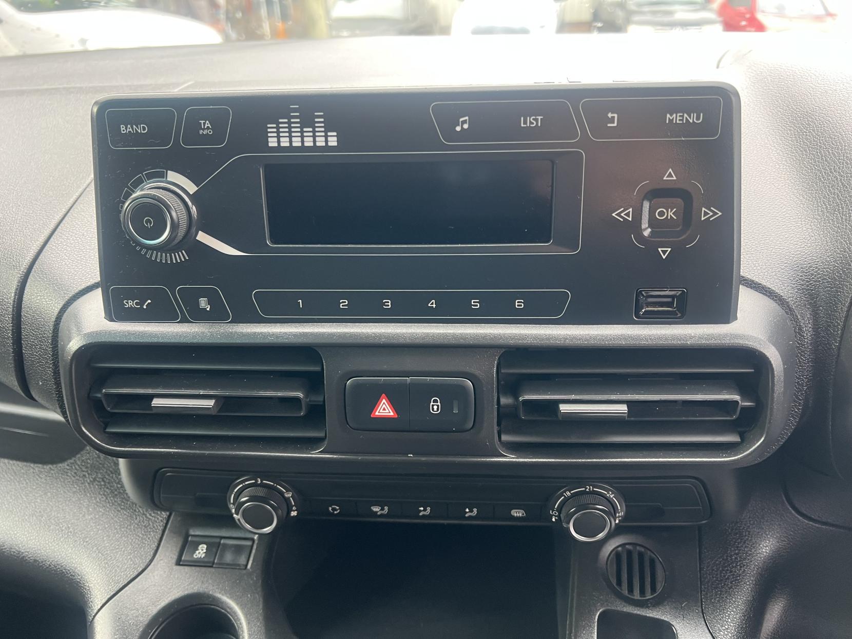 Vauxhall Combo 1.6 Turbo D 2000 Edition Panel Van 4dr Diesel Manual L1 H1 Euro 6 (75 ps)