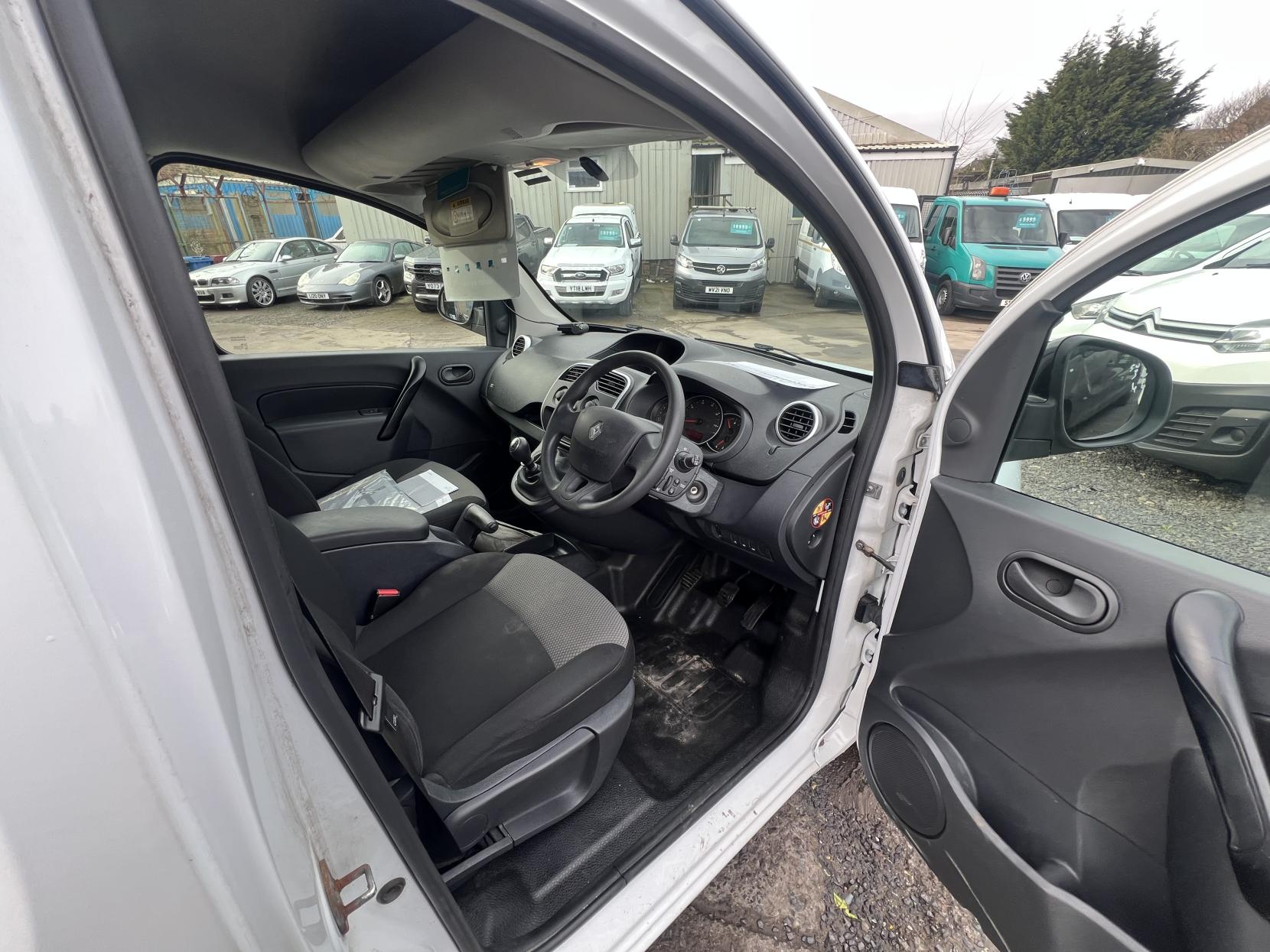 Renault Kangoo 1.5 dCi ENERGY ML19 Business+ Panel Van 5dr Diesel Manual MWB Euro 6 (s/s) (95 ps)