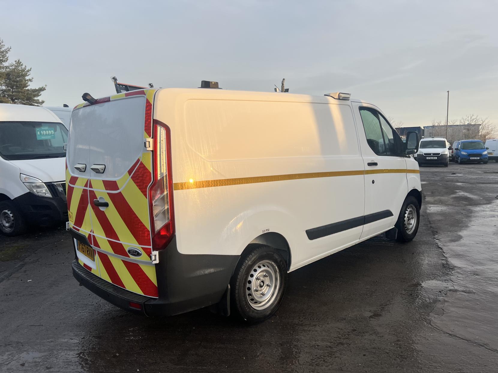 Ford Transit Custom 2.0 TDCi 310 Panel Van 5dr Diesel Manual L1 H1 (157 g/km, 104 bhp)