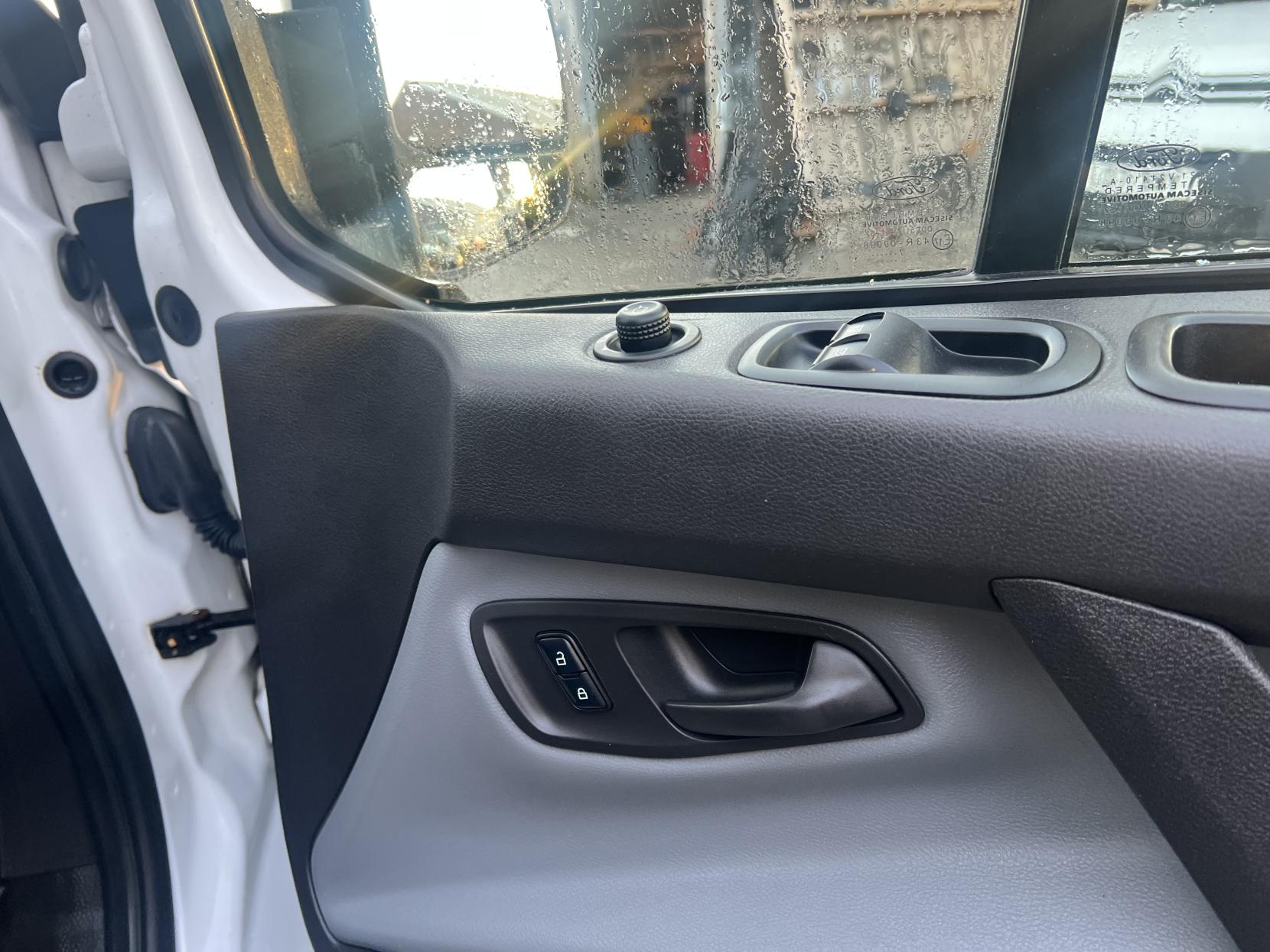 Ford Transit Custom 2.0 TDCi 310 Panel Van 5dr Diesel Manual L1 H1 (157 g/km, 104 bhp)