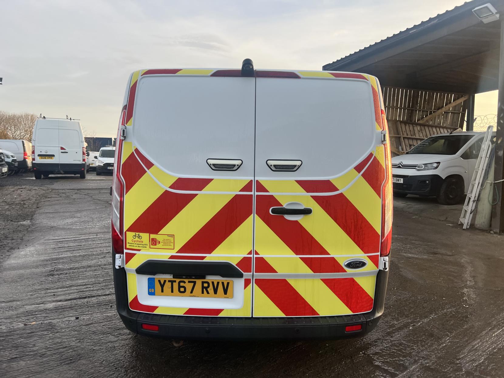 Ford Transit Custom 2.0 TDCi 310 Panel Van 5dr Diesel Manual L1 H1 (157 g/km, 104 bhp)