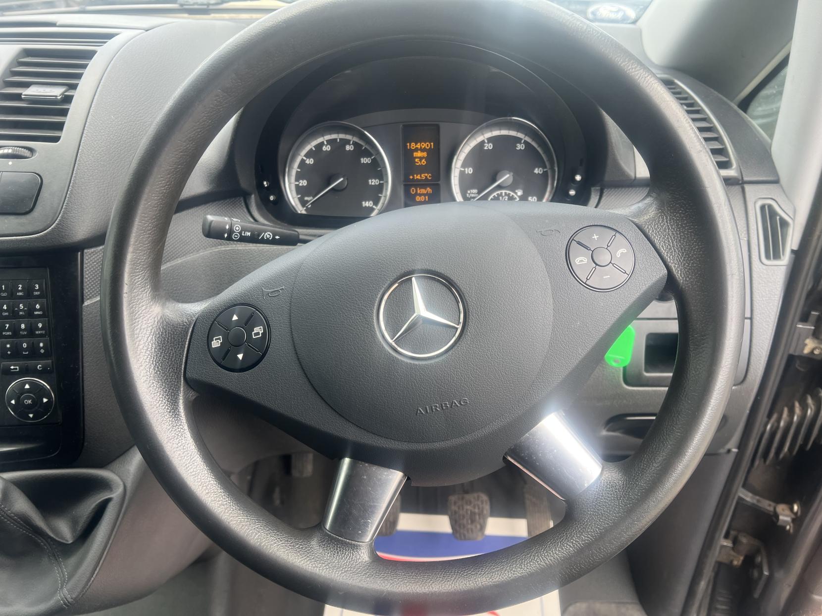 Mercedes-Benz Vito 2.1 113 CDi Dualiner Minibus 5dr Diesel Manual L1 (182 g/km, 136 bhp)