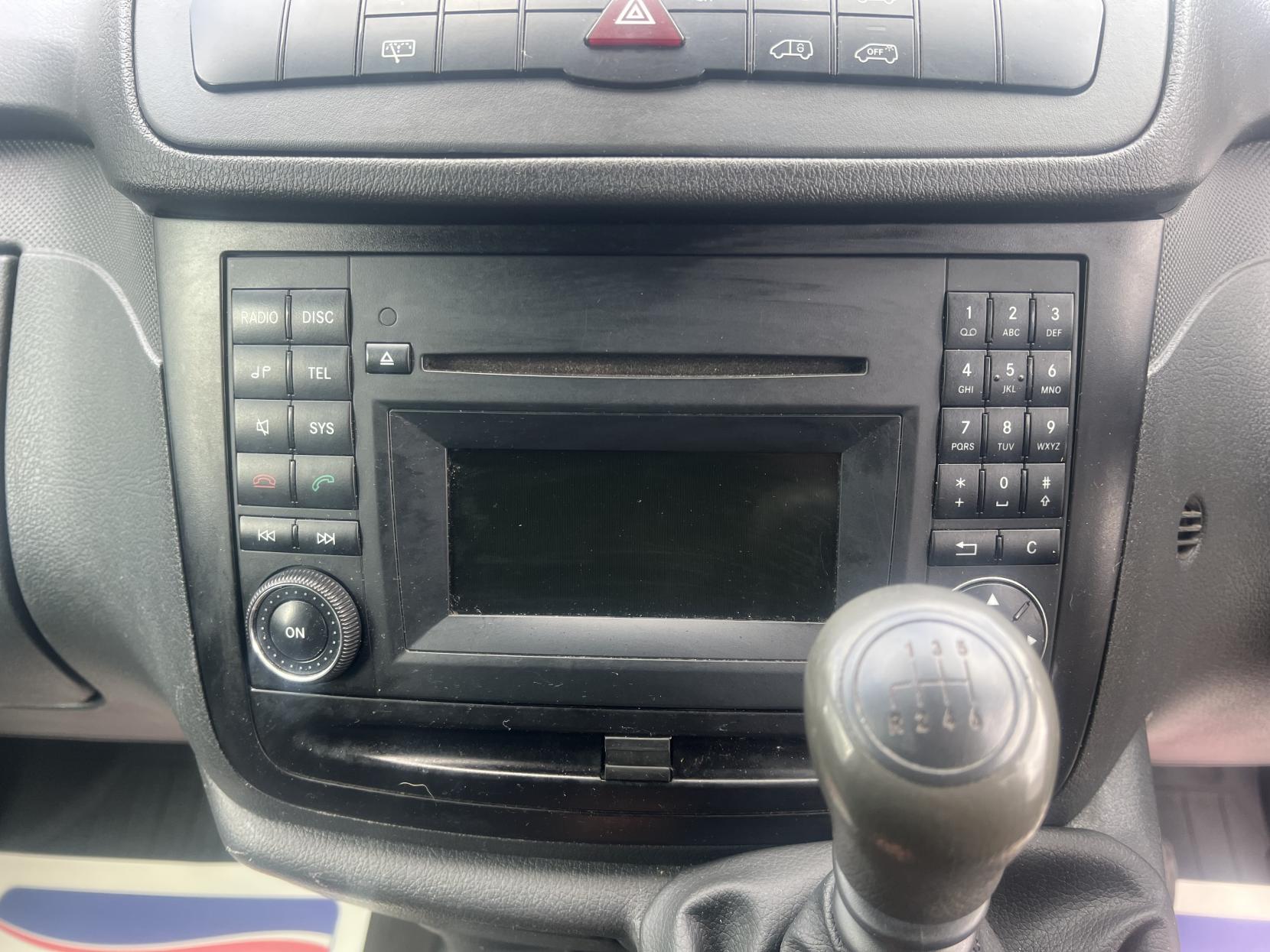 Mercedes-Benz Vito 2.1 113 CDi Dualiner Minibus 5dr Diesel Manual L1 (182 g/km, 136 bhp)