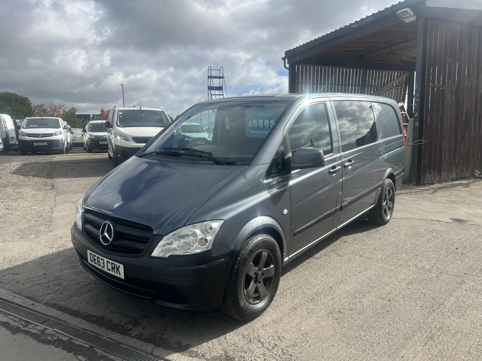 Mercedes-Benz Vito 2.1 113 CDi Dualiner Minibus 5dr Diesel Manual L1 (182 g/km, 136 bhp)