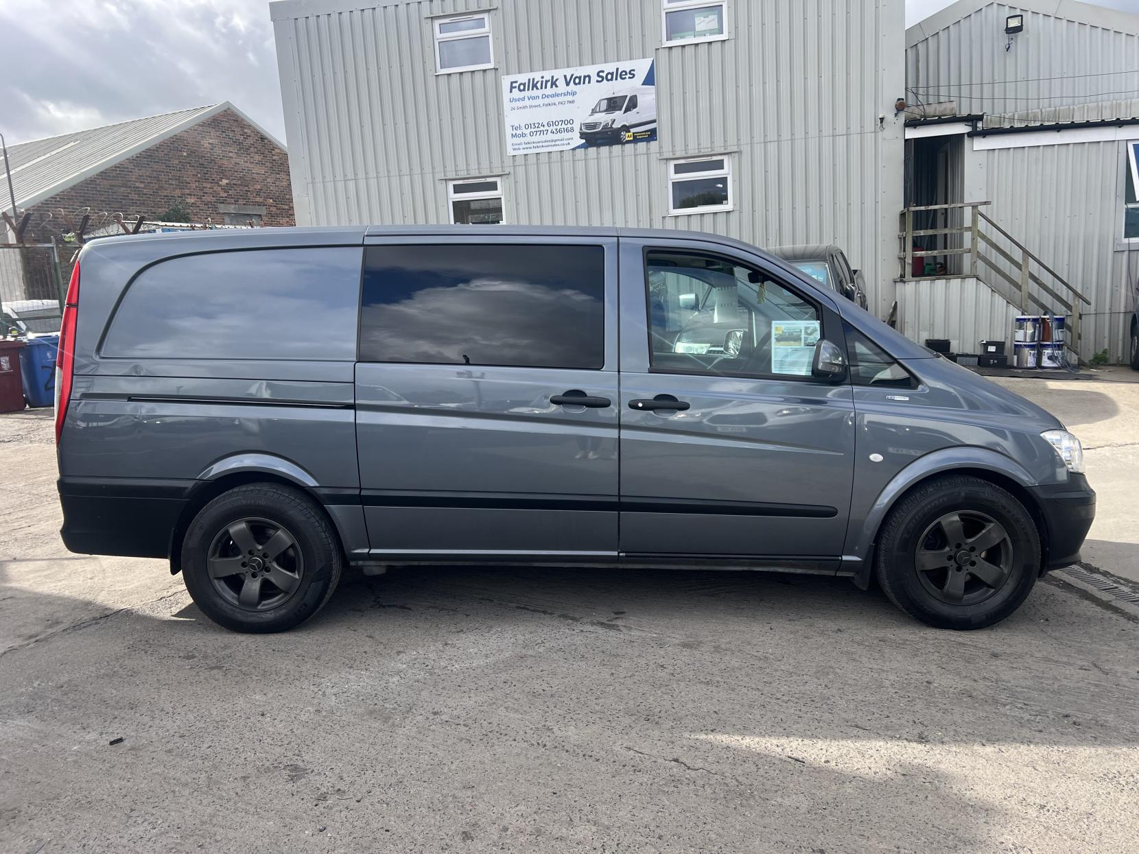 Mercedes-Benz Vito 2.1 113 CDi Dualiner Minibus 5dr Diesel Manual L1 (182 g/km, 136 bhp)