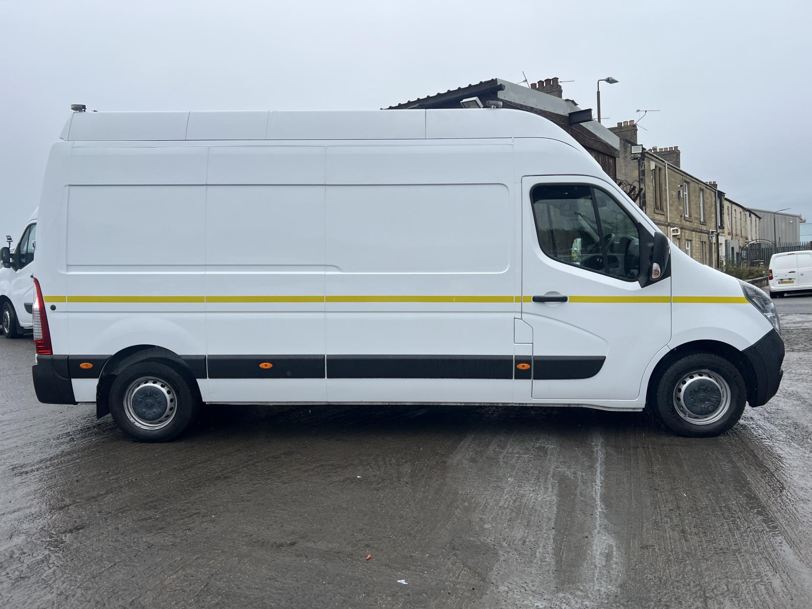 Vauxhall Movano 2.3 CDTi 3500 BiTurbo Edition Panel Van 5dr Diesel Manual FWD L3 H3 Euro 6 (135 ps)