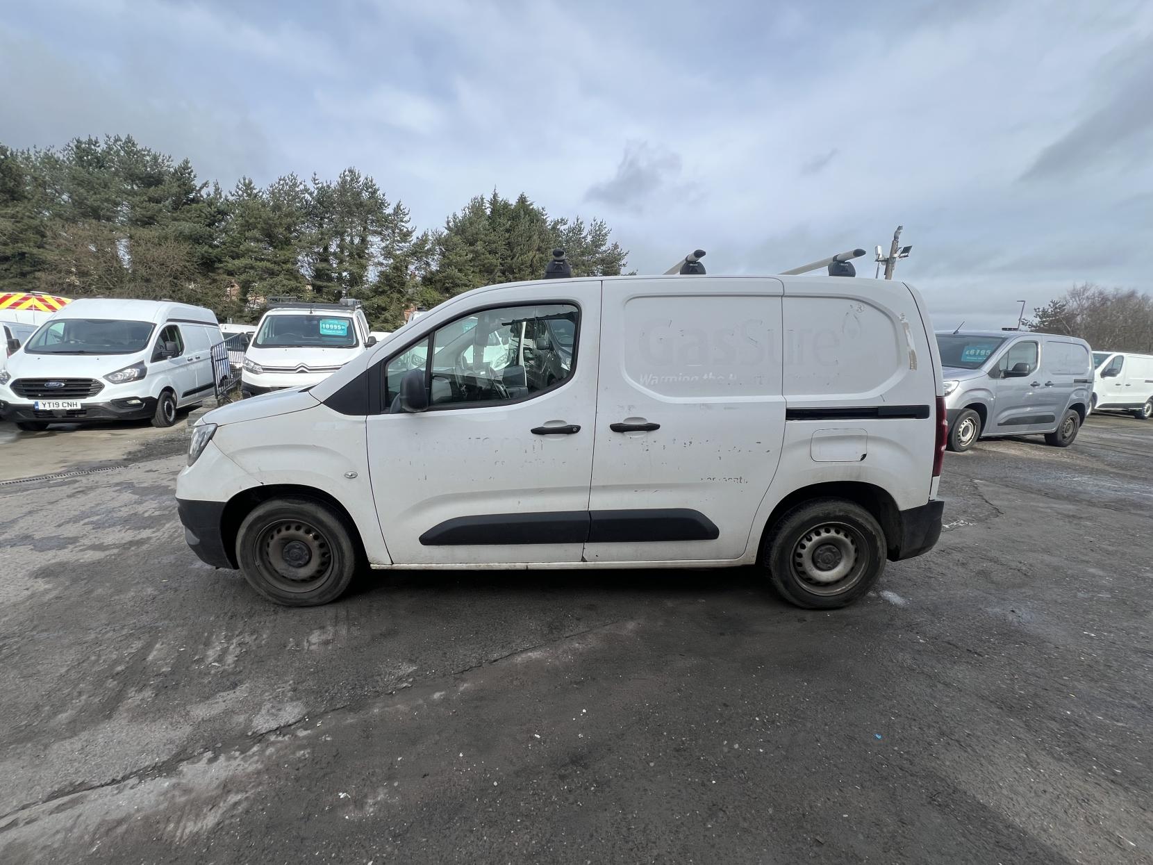 Vauxhall Combo 1.6 Turbo D 2000 Edition Panel Van 4dr Diesel Manual L1 H1 Euro 6 (75 ps)