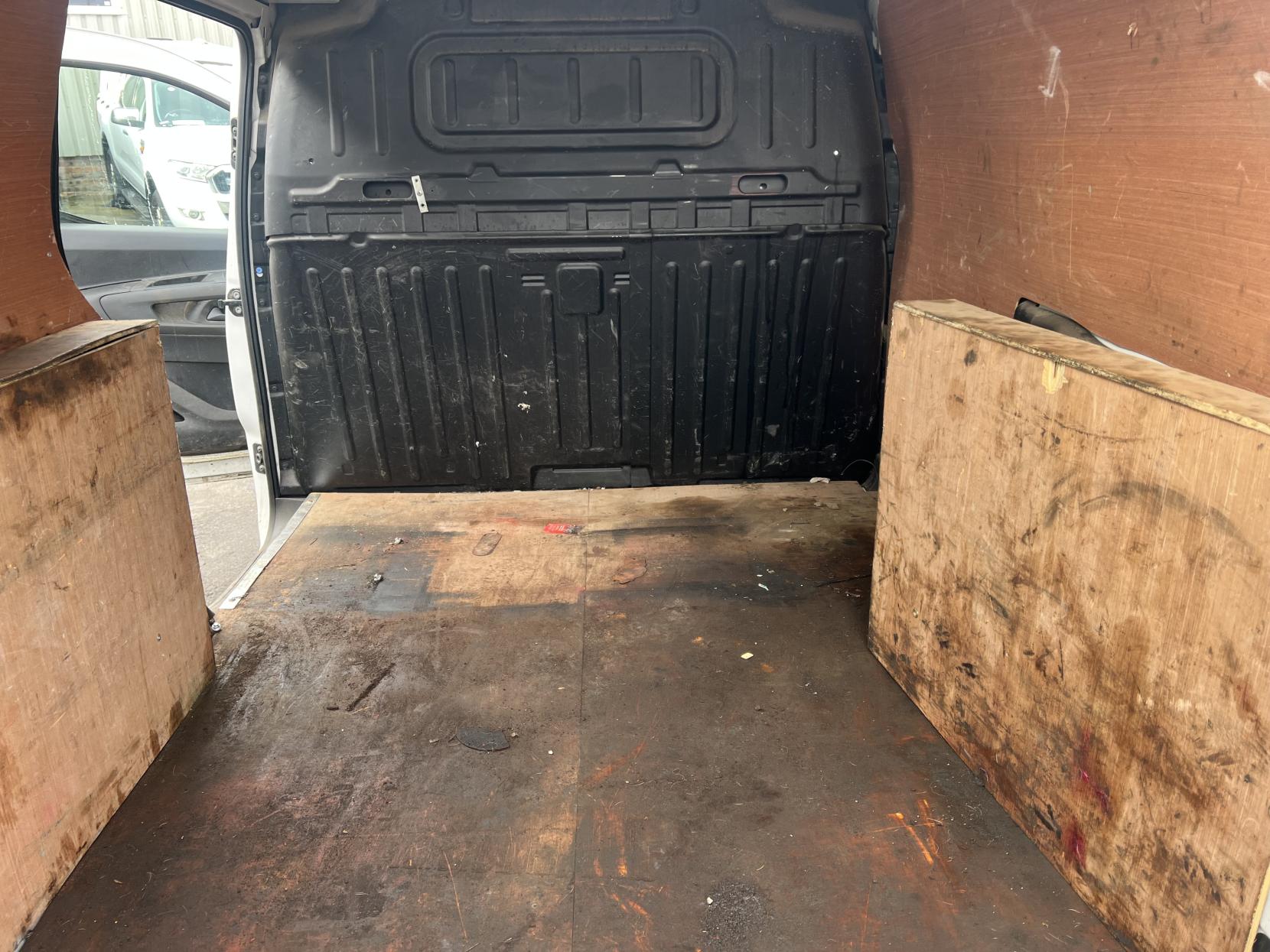 Vauxhall Combo 1.6 Turbo D 2000 Edition Panel Van 4dr Diesel Manual L1 H1 Euro 6 (75 ps)