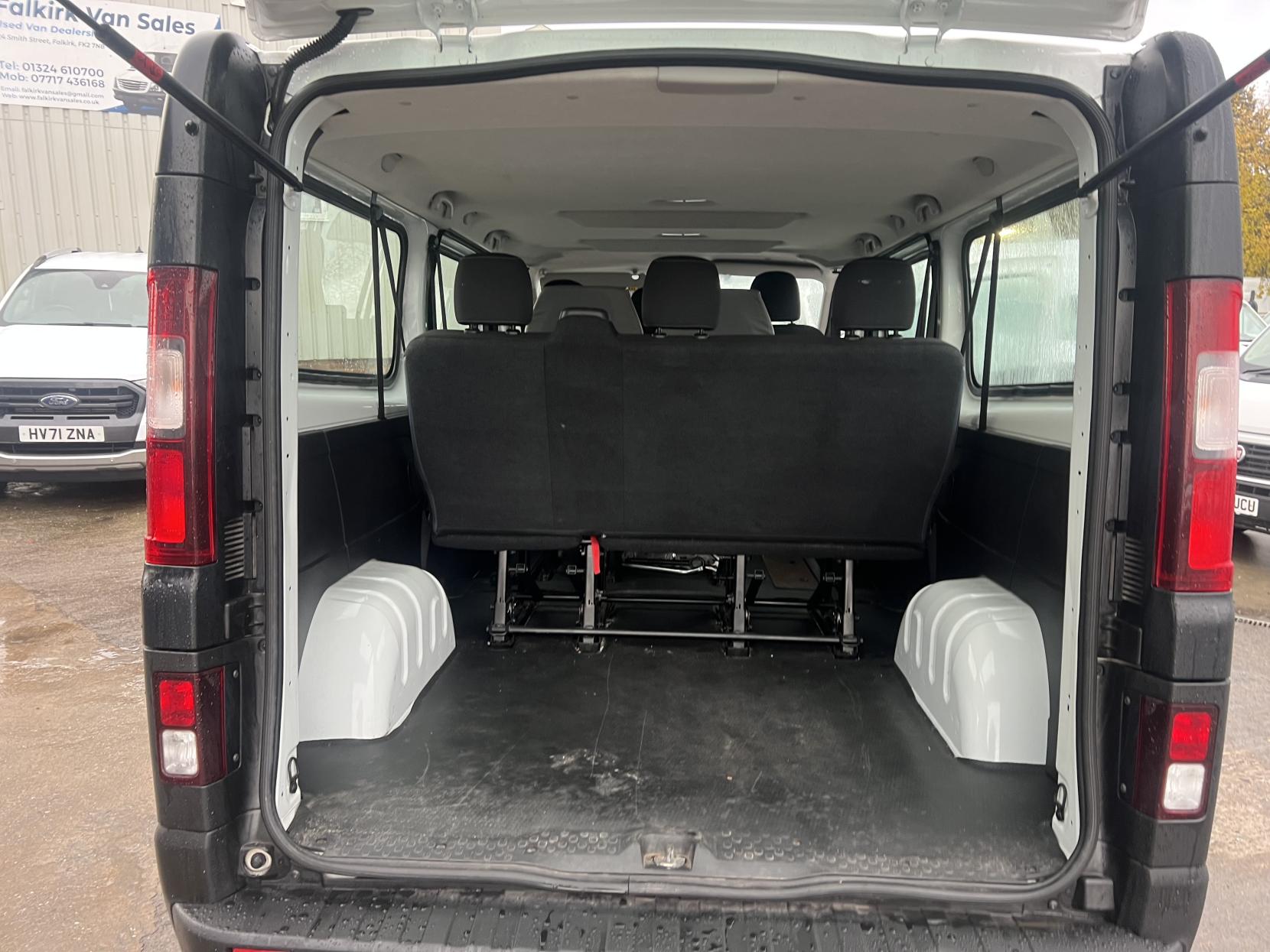 Vauxhall Vivaro 1.6 CDTi 2900 BiTurbo ecoFLEX Combi Van Double Cab 5dr Diesel Manual L2 H1 Euro 6 (s/s) (9 Seat) (95 ps)