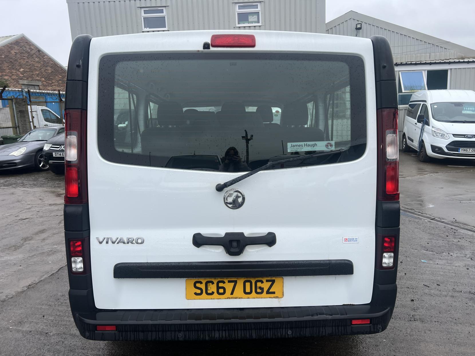 Vauxhall Vivaro 1.6 CDTi 2900 BiTurbo ecoFLEX Combi Van Double Cab 5dr Diesel Manual L2 H1 Euro 6 (s/s) (9 Seat) (95 ps)