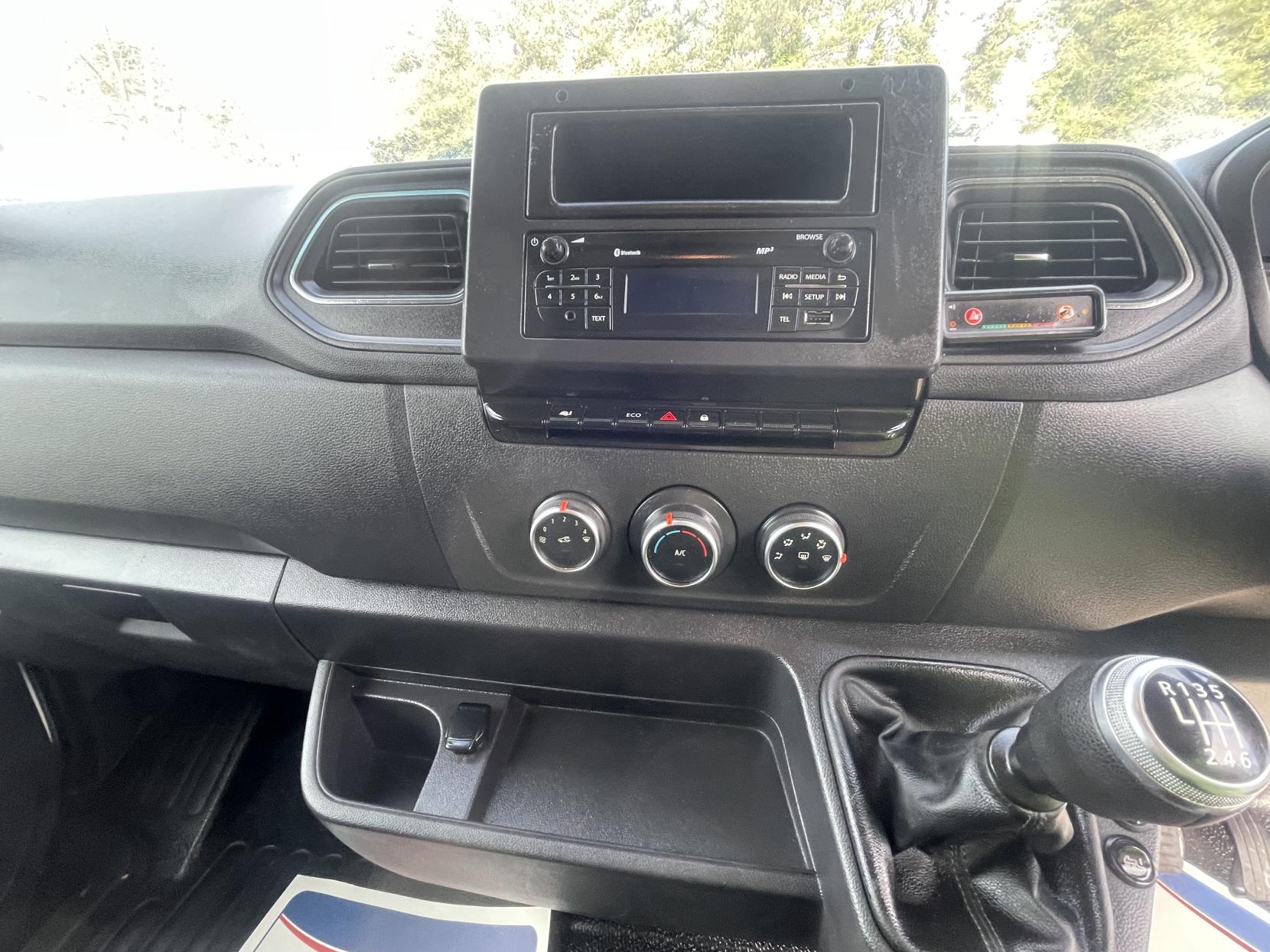 Vauxhall Movano 2.3 CDTi 3500 BiTurbo Edition Panel Van 5dr Diesel Manual FWD L3 H3 Euro 6 (135 ps)