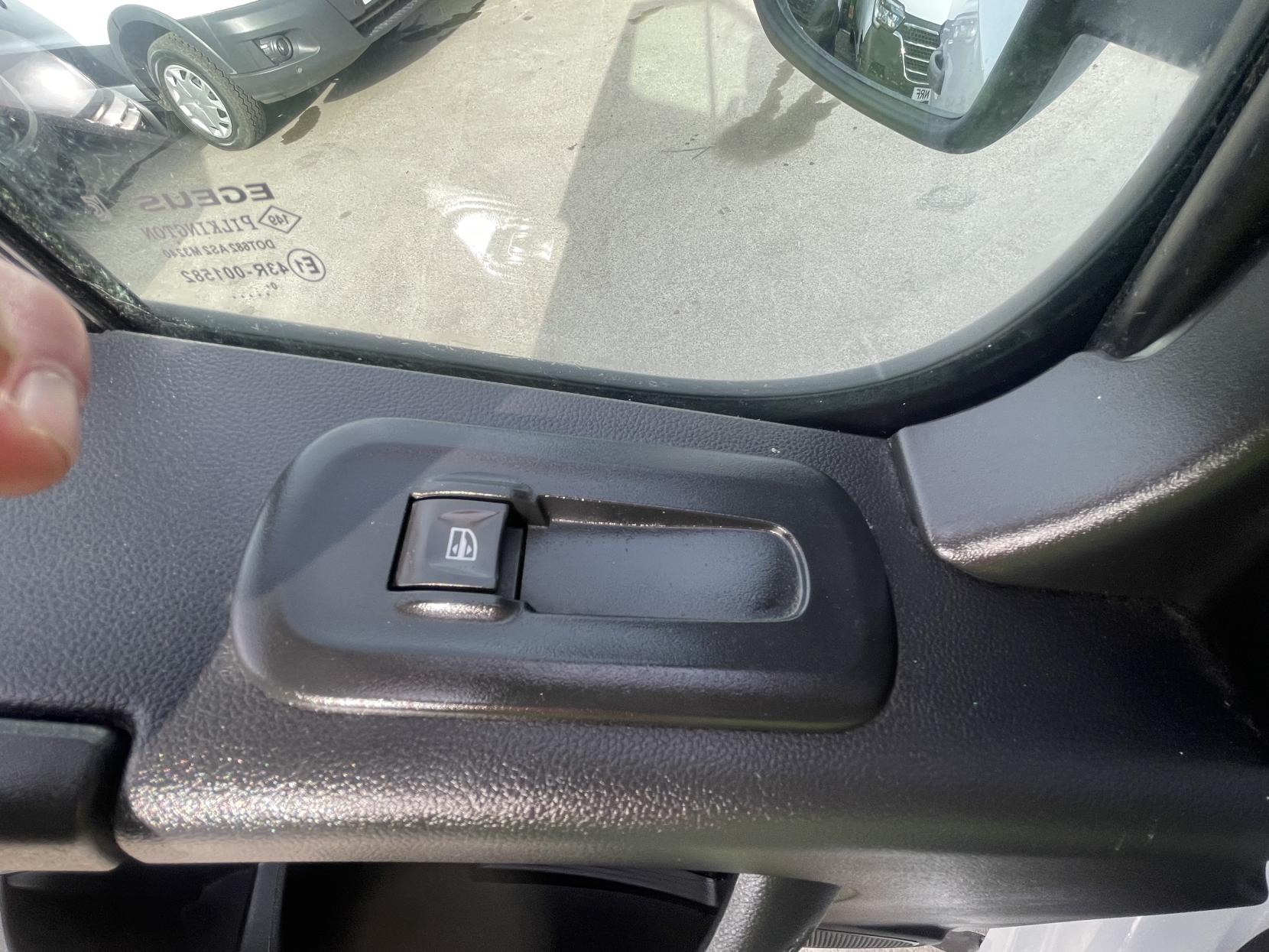 Vauxhall Movano 2.3 CDTi 3500 BiTurbo Edition Panel Van 5dr Diesel Manual FWD L3 H3 Euro 6 (135 ps)