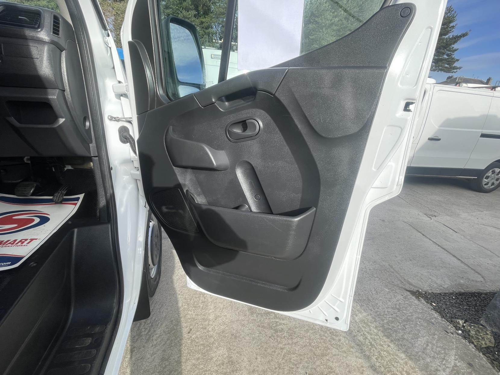 Vauxhall Movano 2.3 CDTi 3500 BiTurbo Edition Panel Van 5dr Diesel Manual FWD L3 H3 Euro 6 (135 ps)