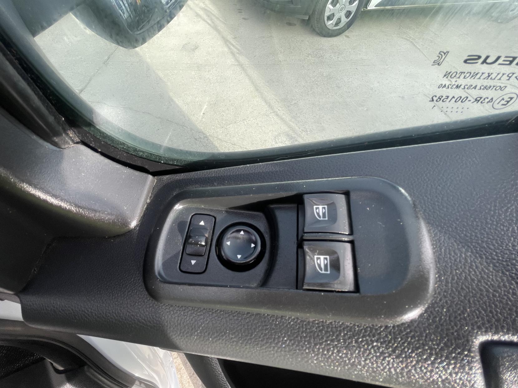 Vauxhall Movano 2.3 CDTi 3500 BiTurbo Edition Panel Van 5dr Diesel Manual FWD L3 H3 Euro 6 (135 ps)