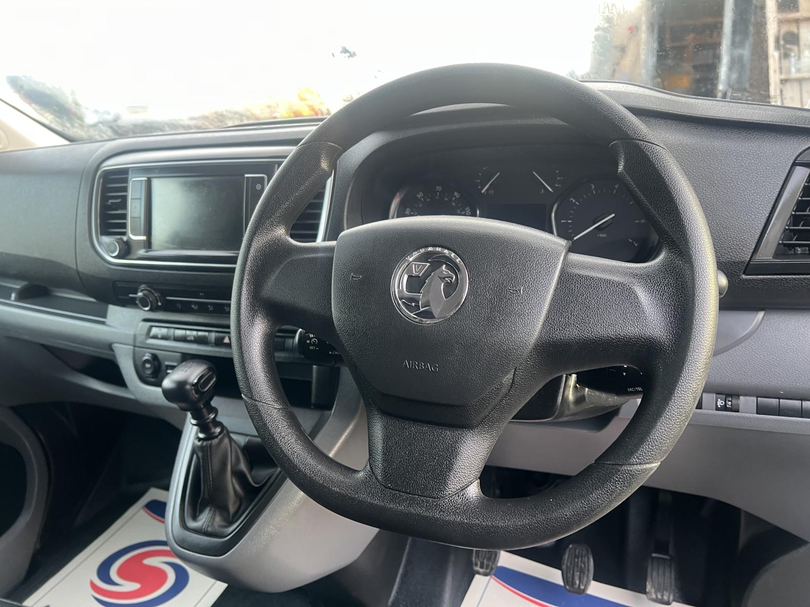Vauxhall Vivaro 1.5 Turbo D 2900 Sportive Panel Van 6dr Diesel Manual L2 H1 Euro 6 (s/s) (100 ps)