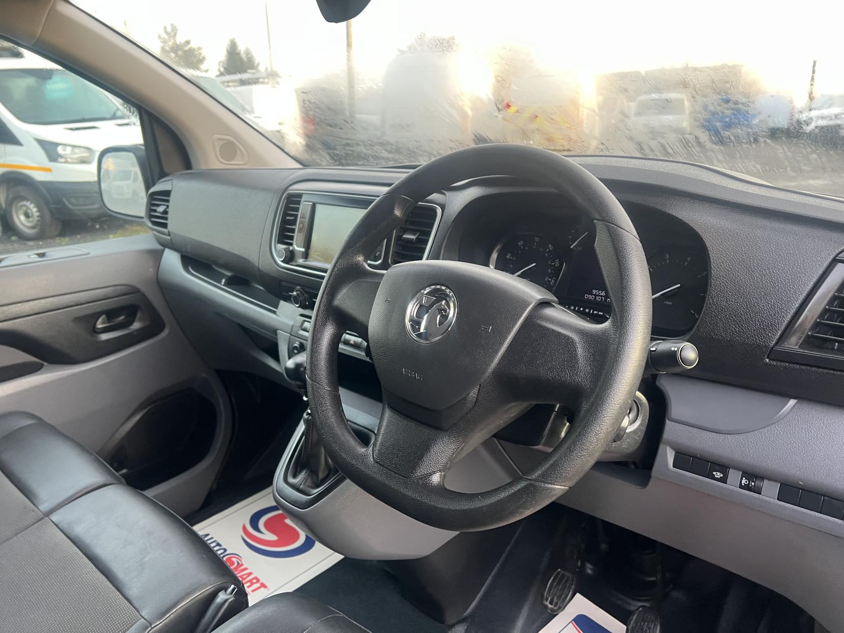 Vauxhall Vivaro 1.5 Turbo D 2900 Sportive Panel Van 6dr Diesel Manual L2 H1 Euro 6 (s/s) (100 ps)