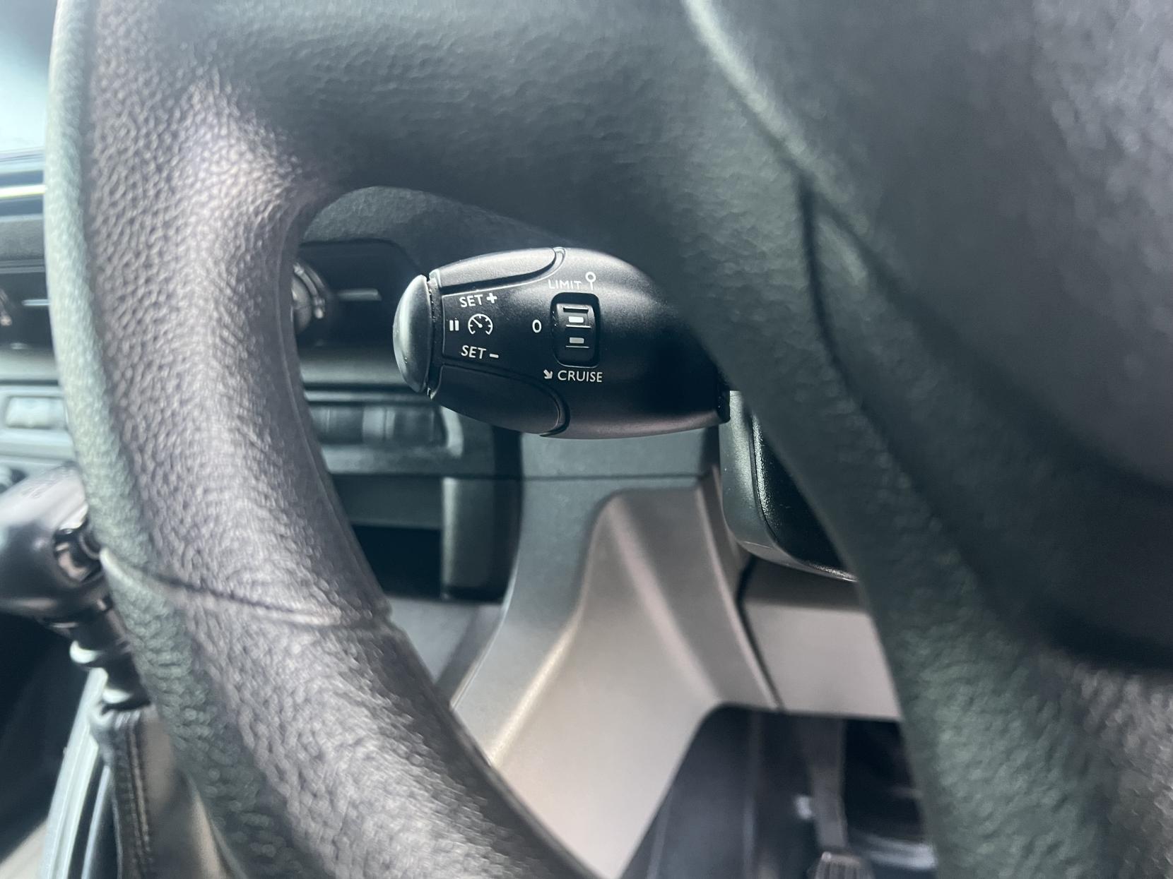 Vauxhall Vivaro 1.5 Turbo D 2900 Sportive Panel Van 6dr Diesel Manual L2 H1 Euro 6 (s/s) (100 ps)