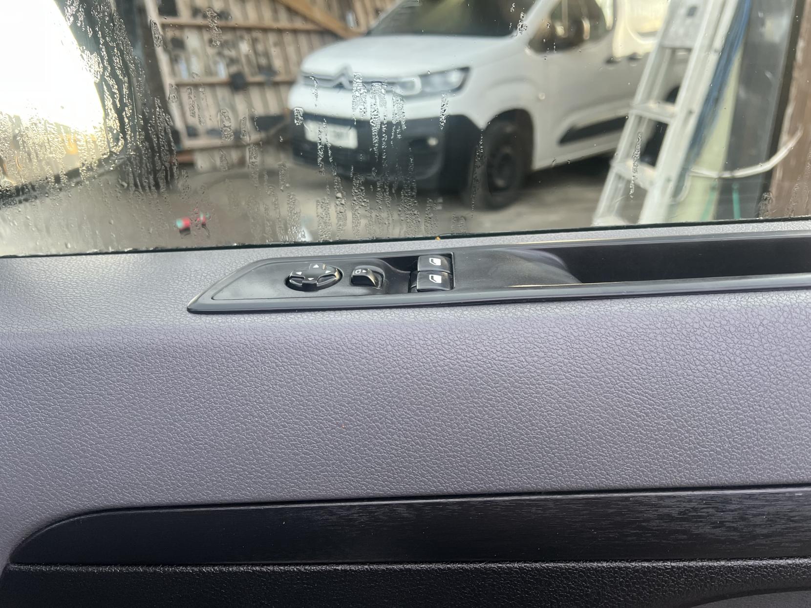 Vauxhall Vivaro 1.5 Turbo D 2900 Sportive Panel Van 6dr Diesel Manual L2 H1 Euro 6 (s/s) (100 ps)