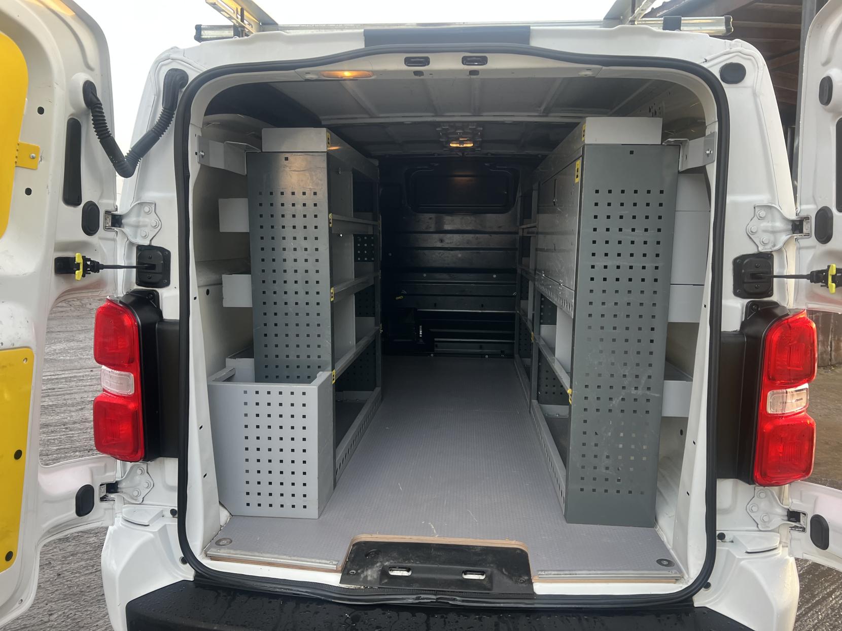 Vauxhall Vivaro 1.5 Turbo D 2900 Sportive Panel Van 6dr Diesel Manual L2 H1 Euro 6 (s/s) (100 ps)