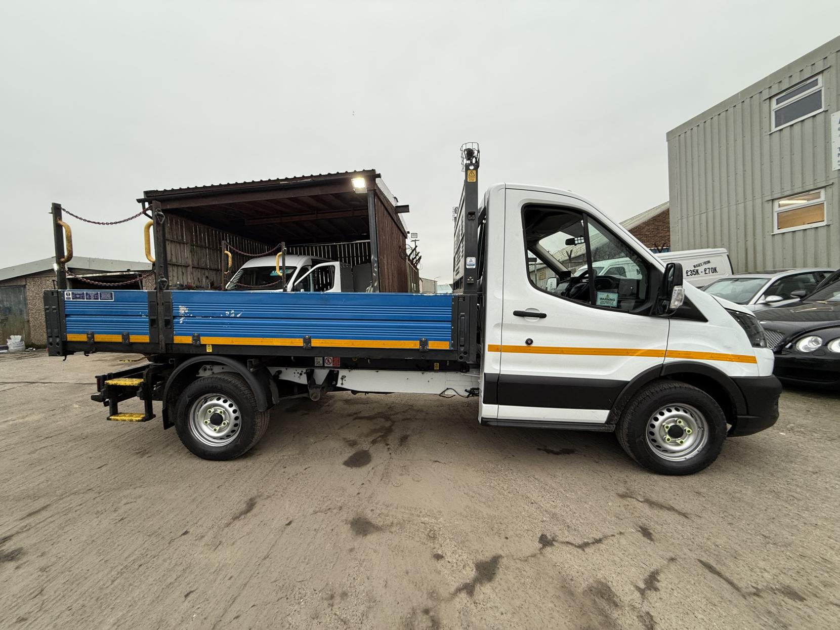 Ford Transit 2.0 350 EcoBlue HD Leader Chassis Cab 2dr Diesel Manual RWD L2 Euro 6 (s/s) (130 ps)