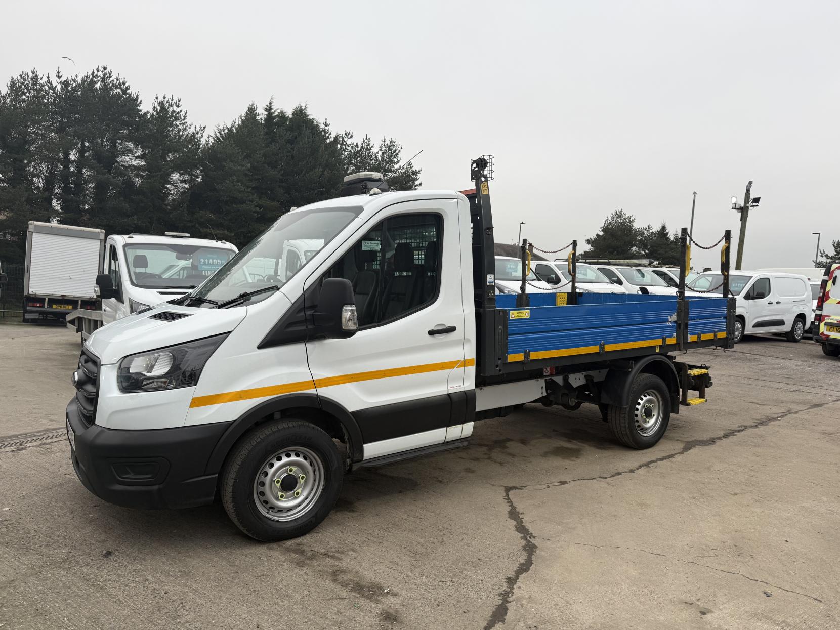 Ford Transit 2.0 350 EcoBlue HD Leader Chassis Cab 2dr Diesel Manual RWD L2 Euro 6 (s/s) (130 ps)
