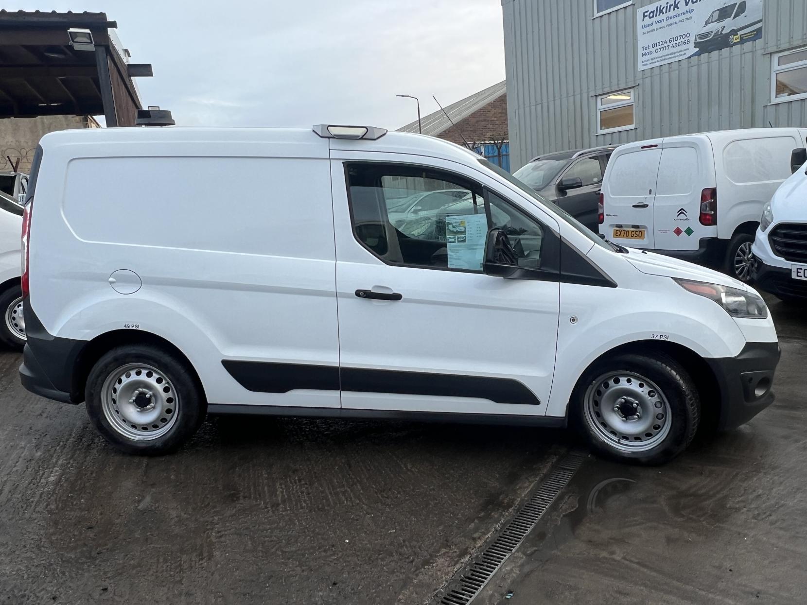 Ford Transit Connect 1.5 TDCi 220 Panel Van 5dr Diesel Manual L1 H1 (124 g/km, 99 bhp)