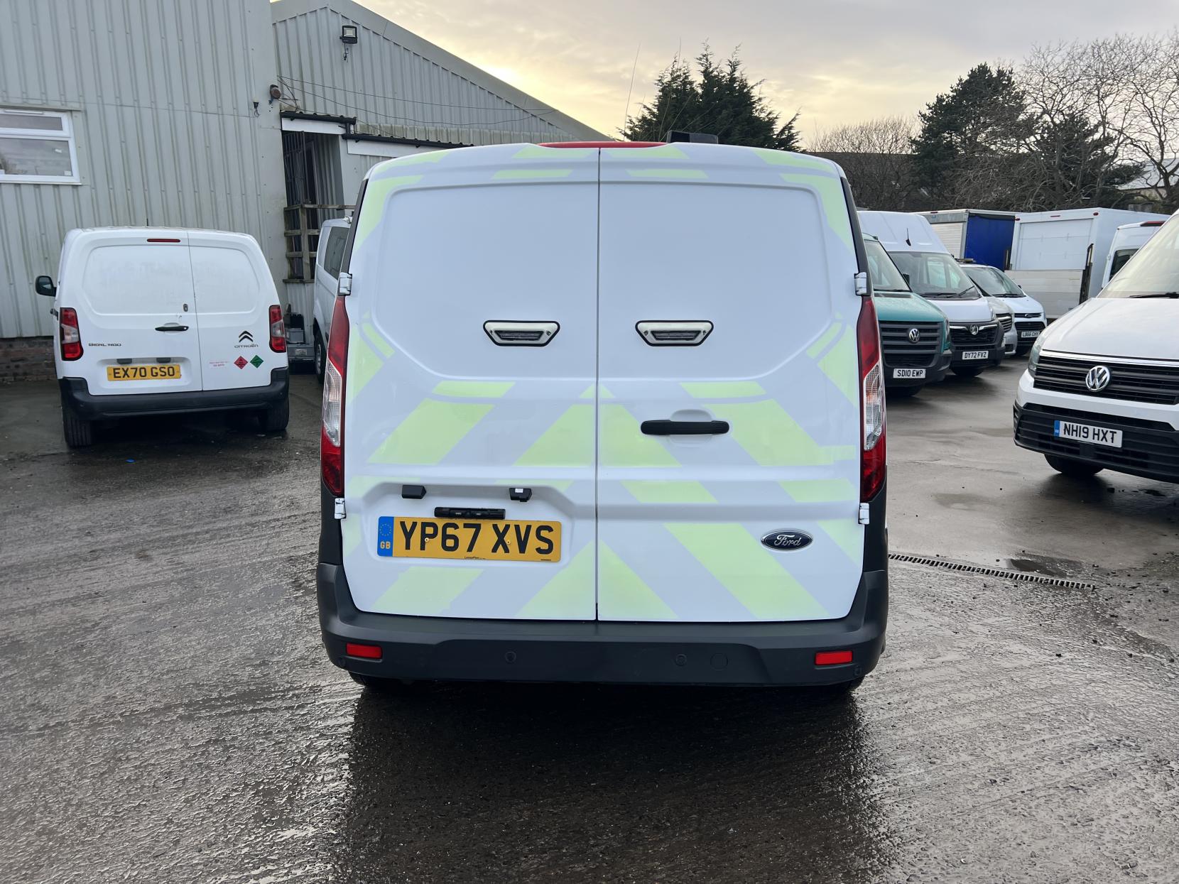 Ford Transit Connect 1.5 TDCi 220 Panel Van 5dr Diesel Manual L1 H1 (124 g/km, 99 bhp)