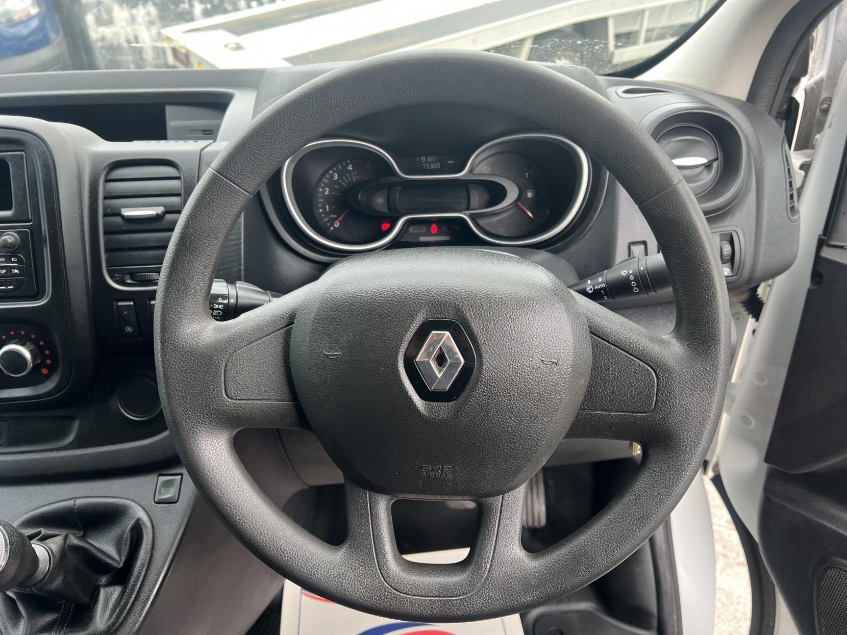 Renault Trafic 2.0 dCi ENERGY 30 Business Panel Van 5dr Diesel Manual SWB Standard Roof Euro 6 (s/s) (120 ps)