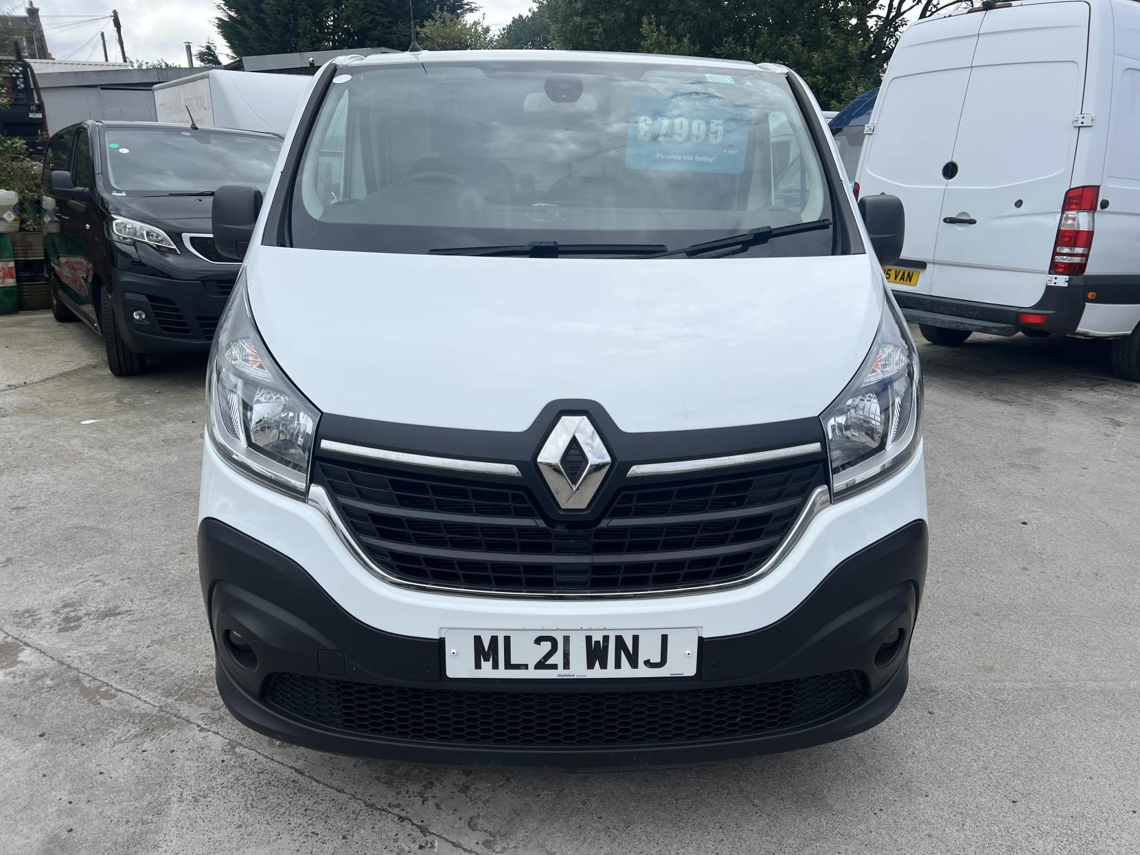 Renault Trafic 2.0 dCi ENERGY 30 Business Panel Van 5dr Diesel Manual SWB Standard Roof Euro 6 (s/s) (120 ps)