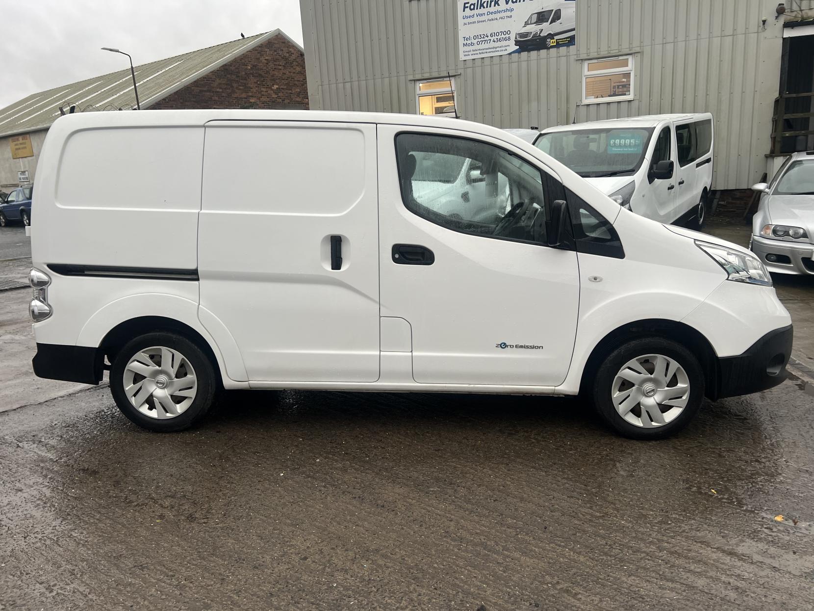 Nissan e-NV200 40kWh Visia Panel Van 5dr Electric Auto SWB (109 ps)